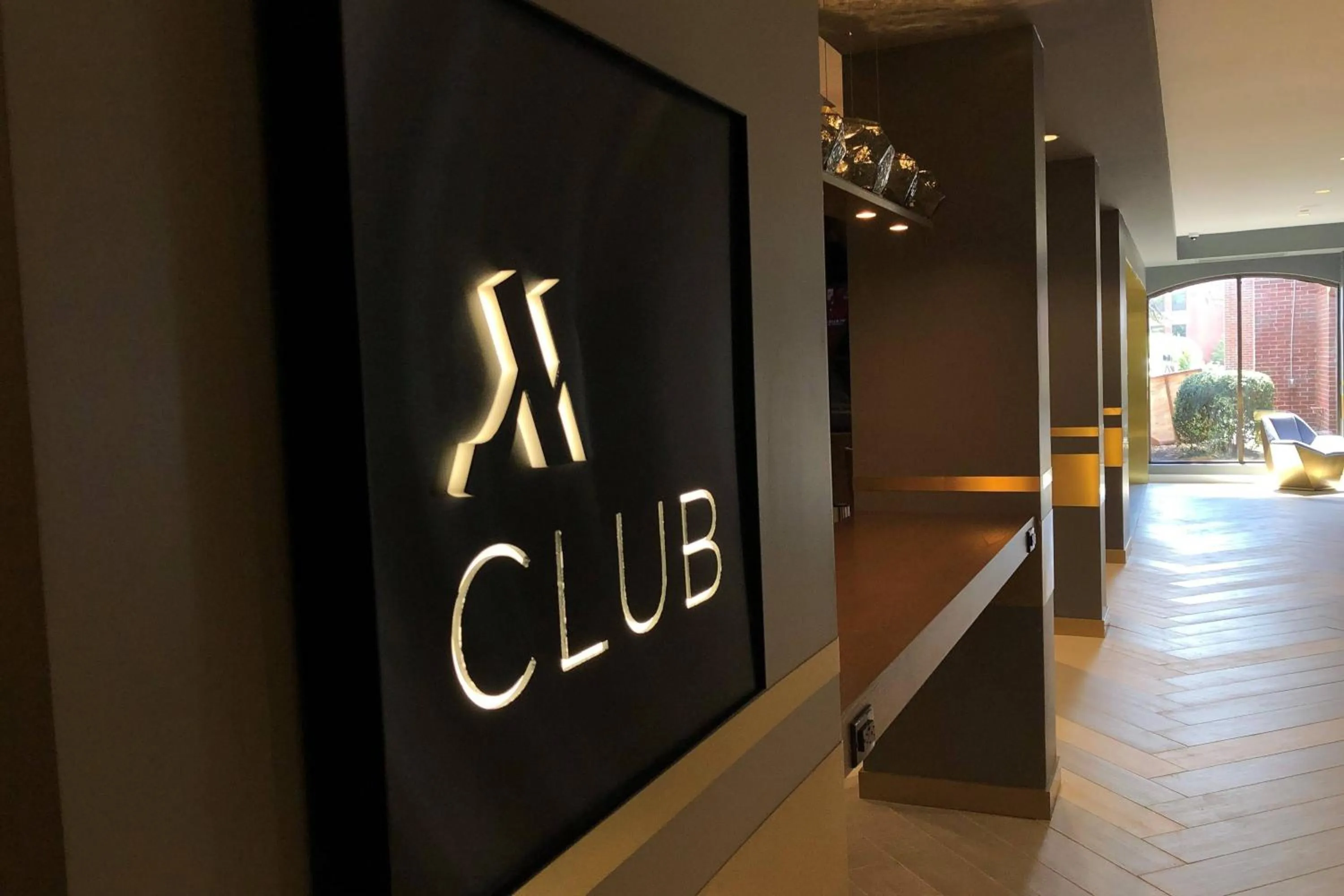 Lounge or bar in Marriott Providence Downtown