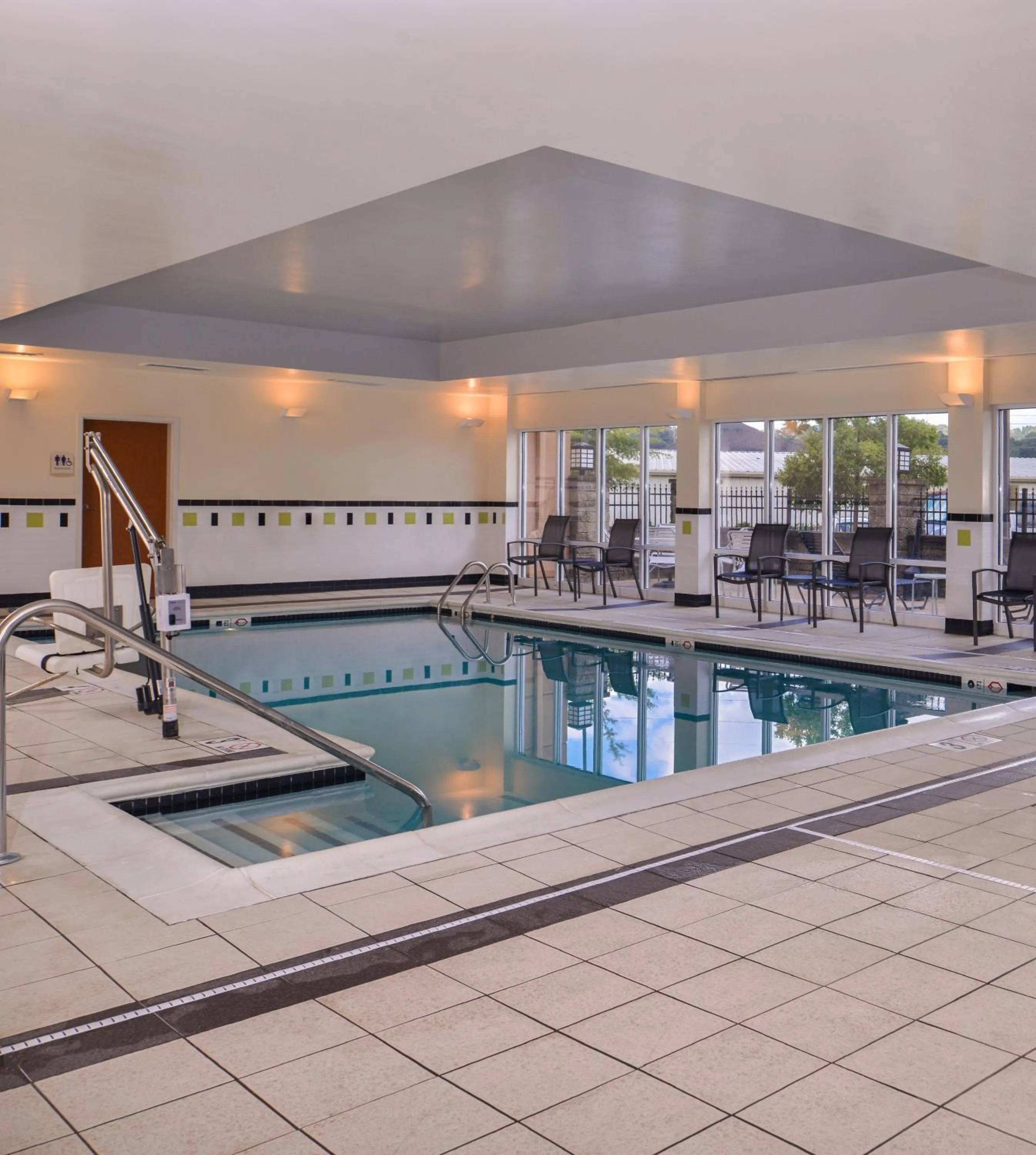 Swimming pool in Fairfield Inn and Suites by Marriott Birmingham Pelham/I-65