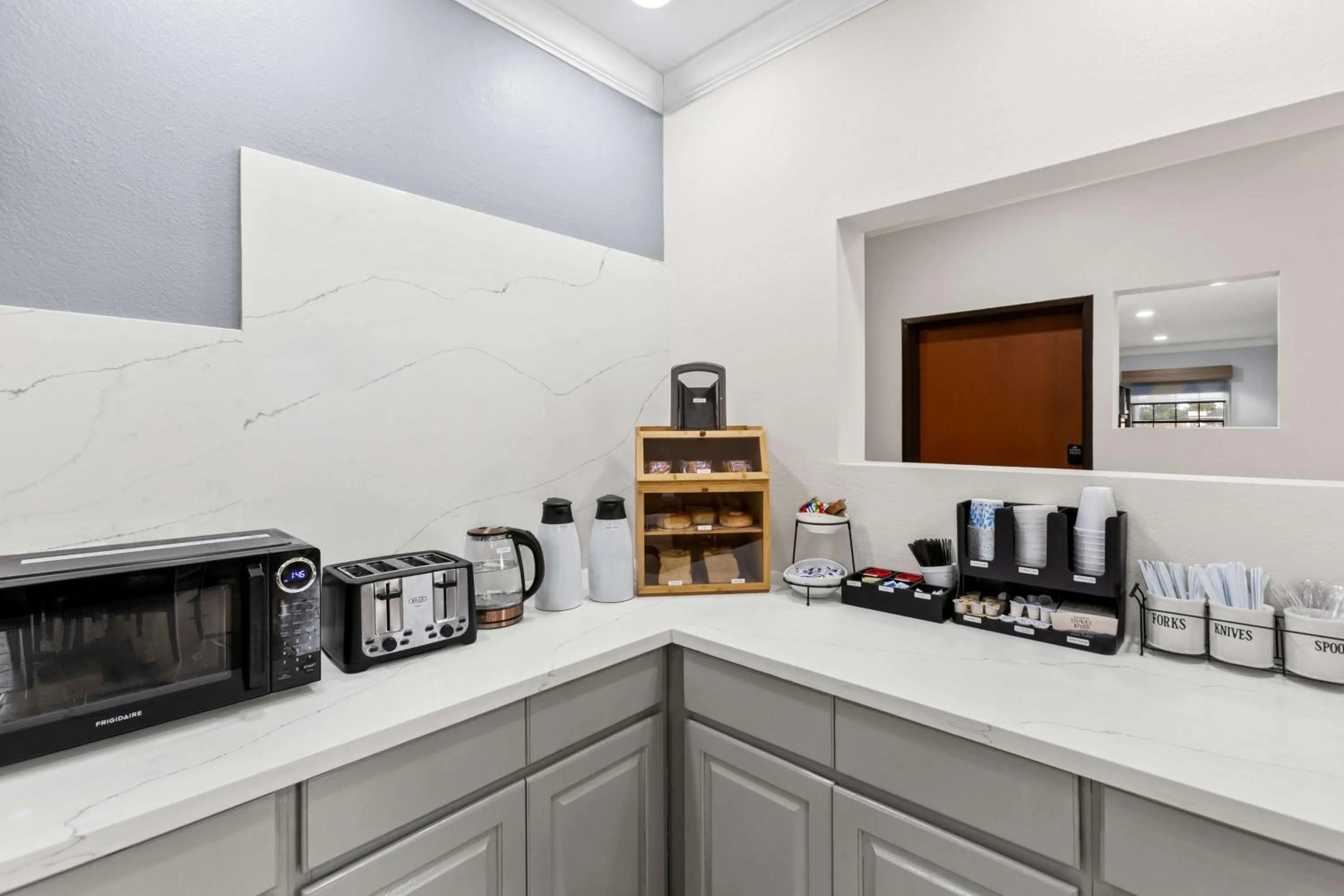 Restaurant/places to eat in Econo Lodge Inn & Suites Beaumont