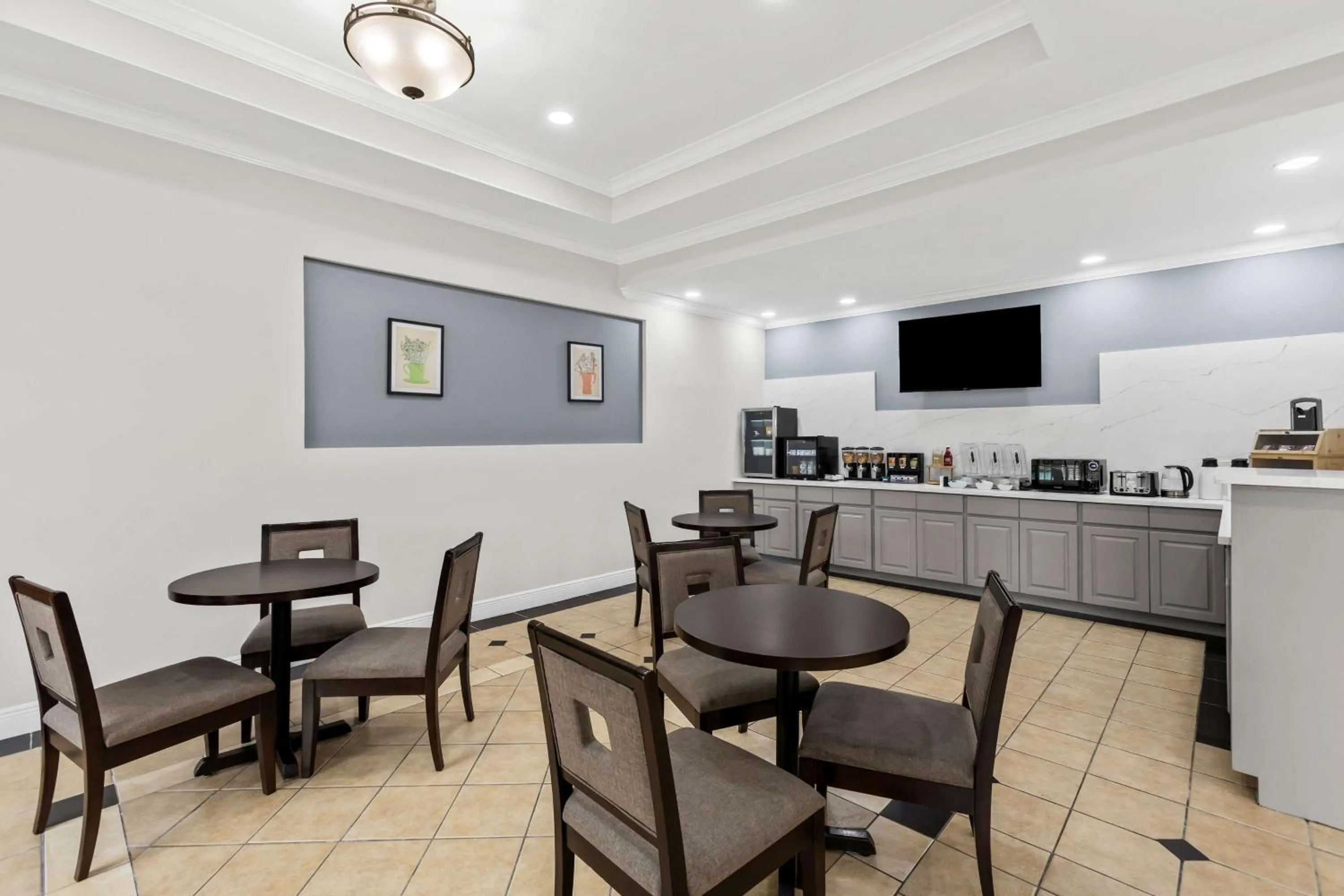 Restaurant/places to eat in Econo Lodge Inn & Suites Beaumont