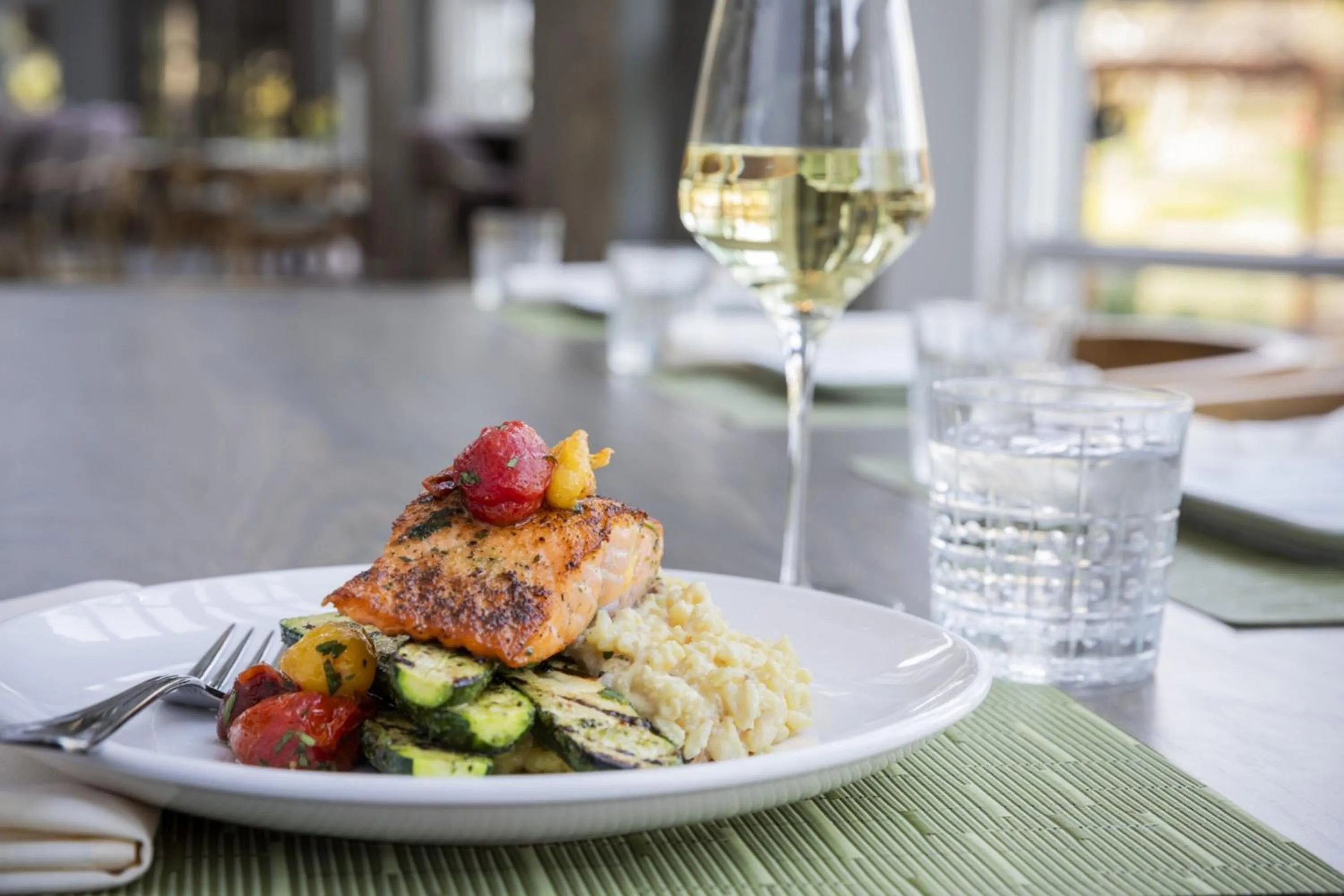 Lounge or bar in The Westin Atlanta Perimeter North