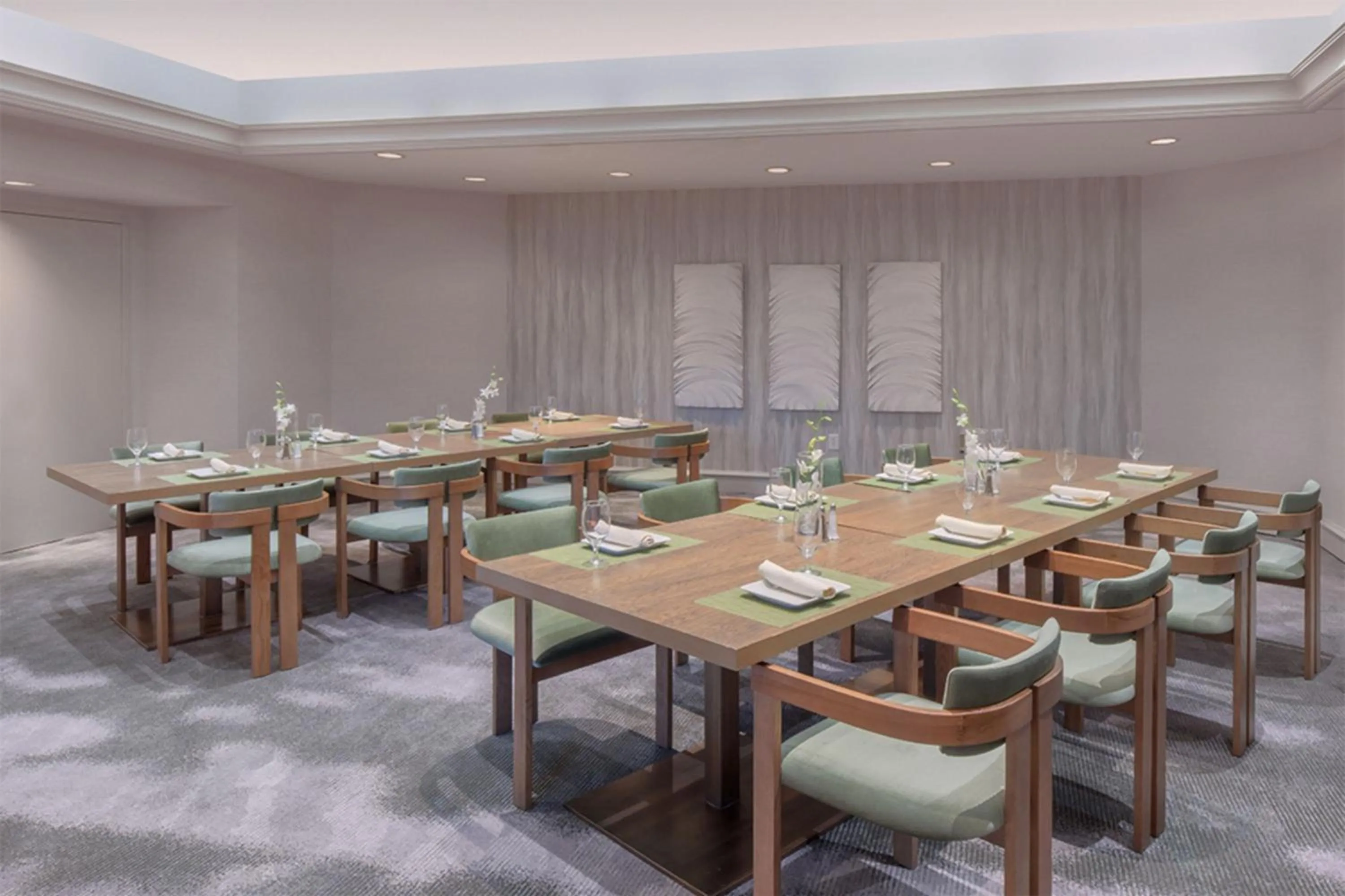 Restaurant/places to eat in The Westin Atlanta Perimeter North