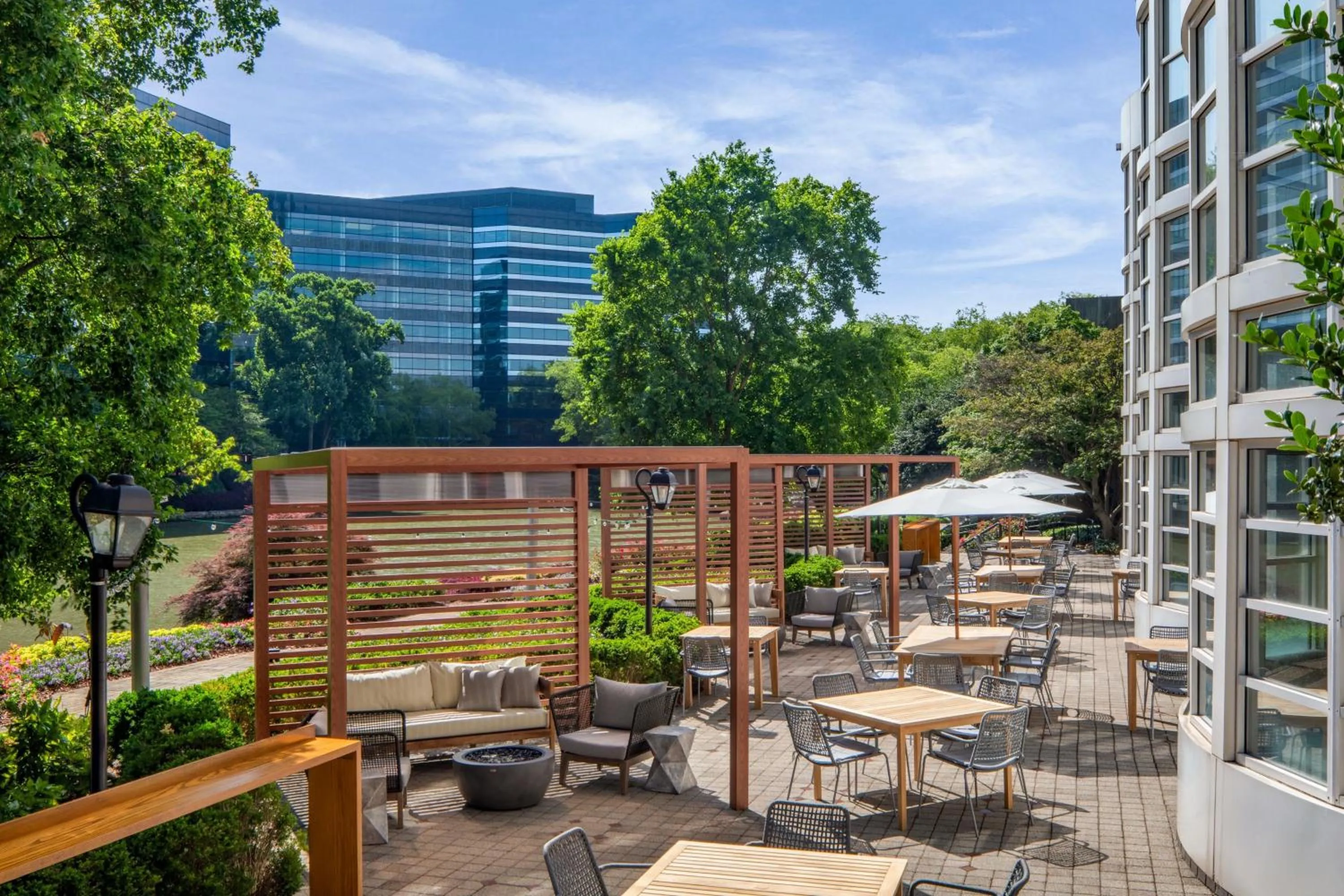 Restaurant/places to eat in The Westin Atlanta Perimeter North