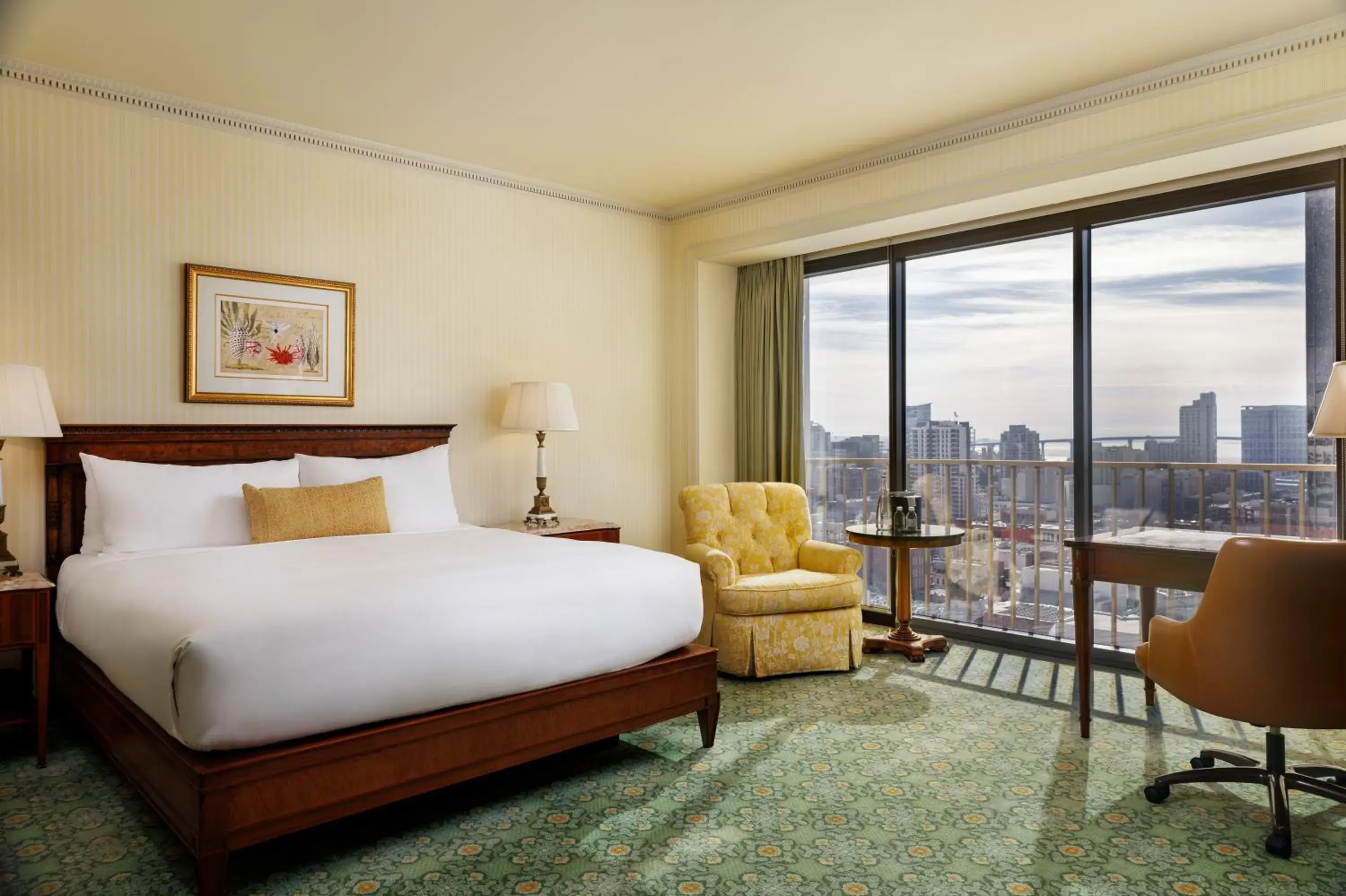 Premier View 1 King Room in The Westgate Hotel Premier View 1 King Room in The Westgate Hotel