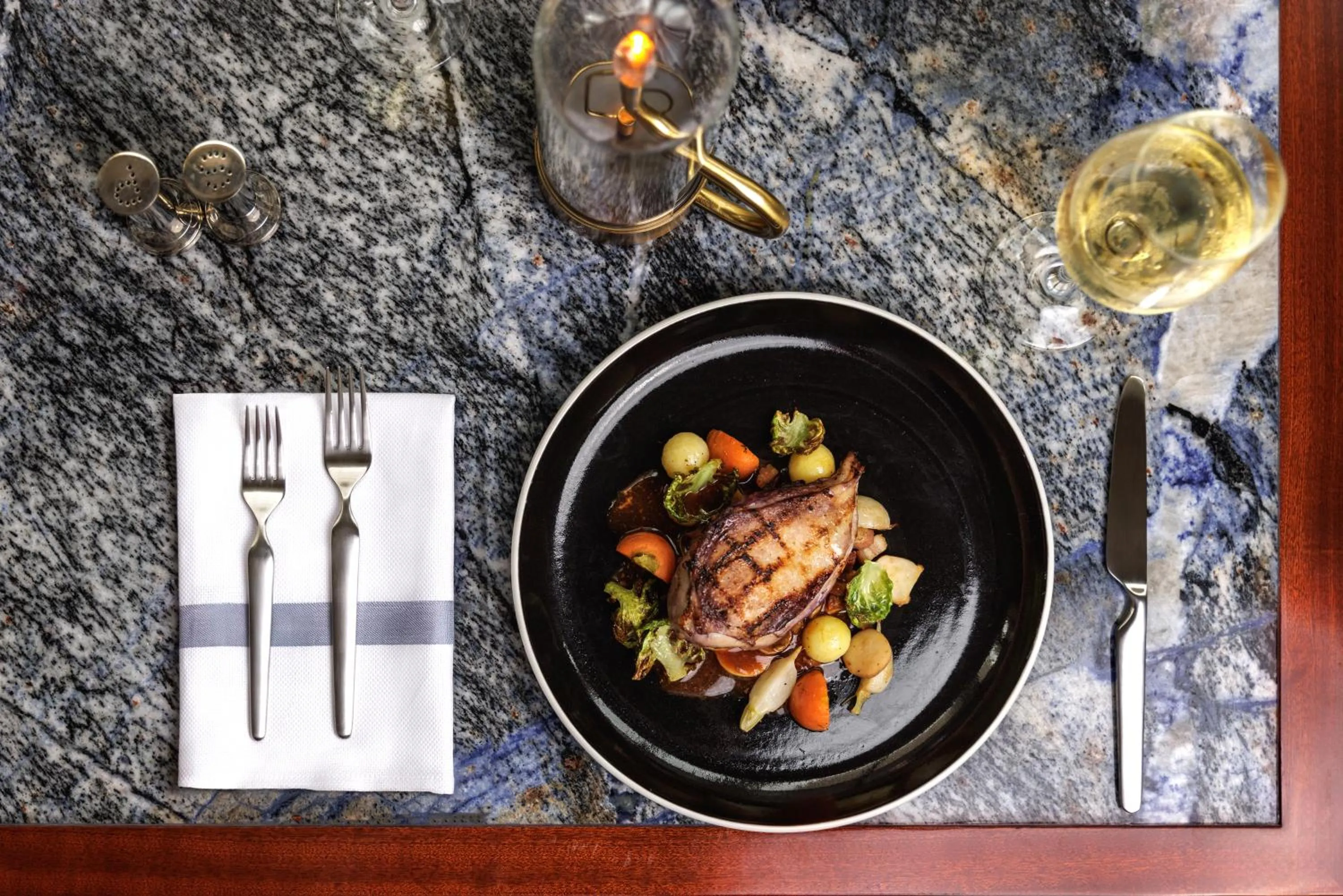 Food and drinks in The Westgate Hotel