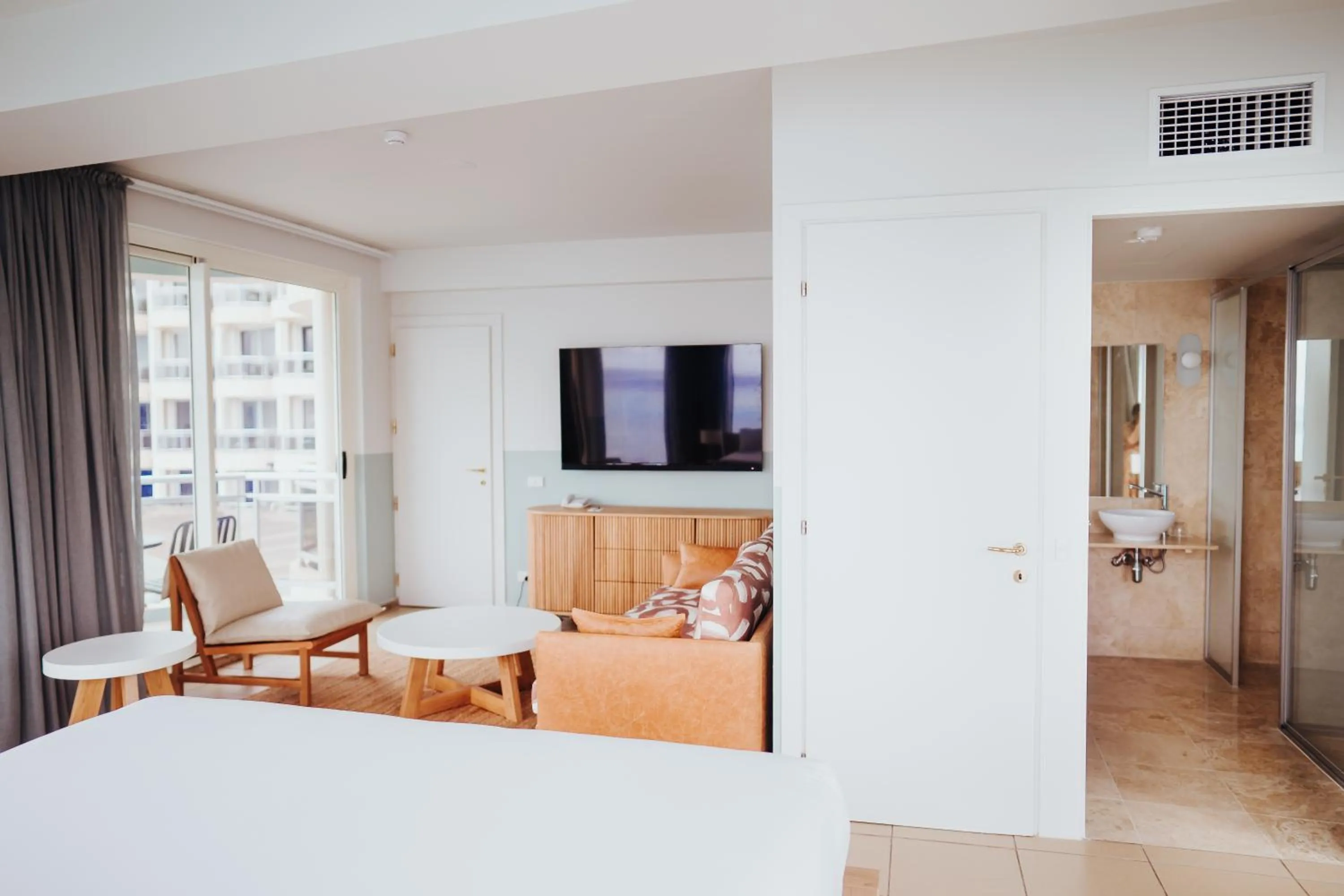 Photo of the whole room, Bed in Grand Hotel & Casino