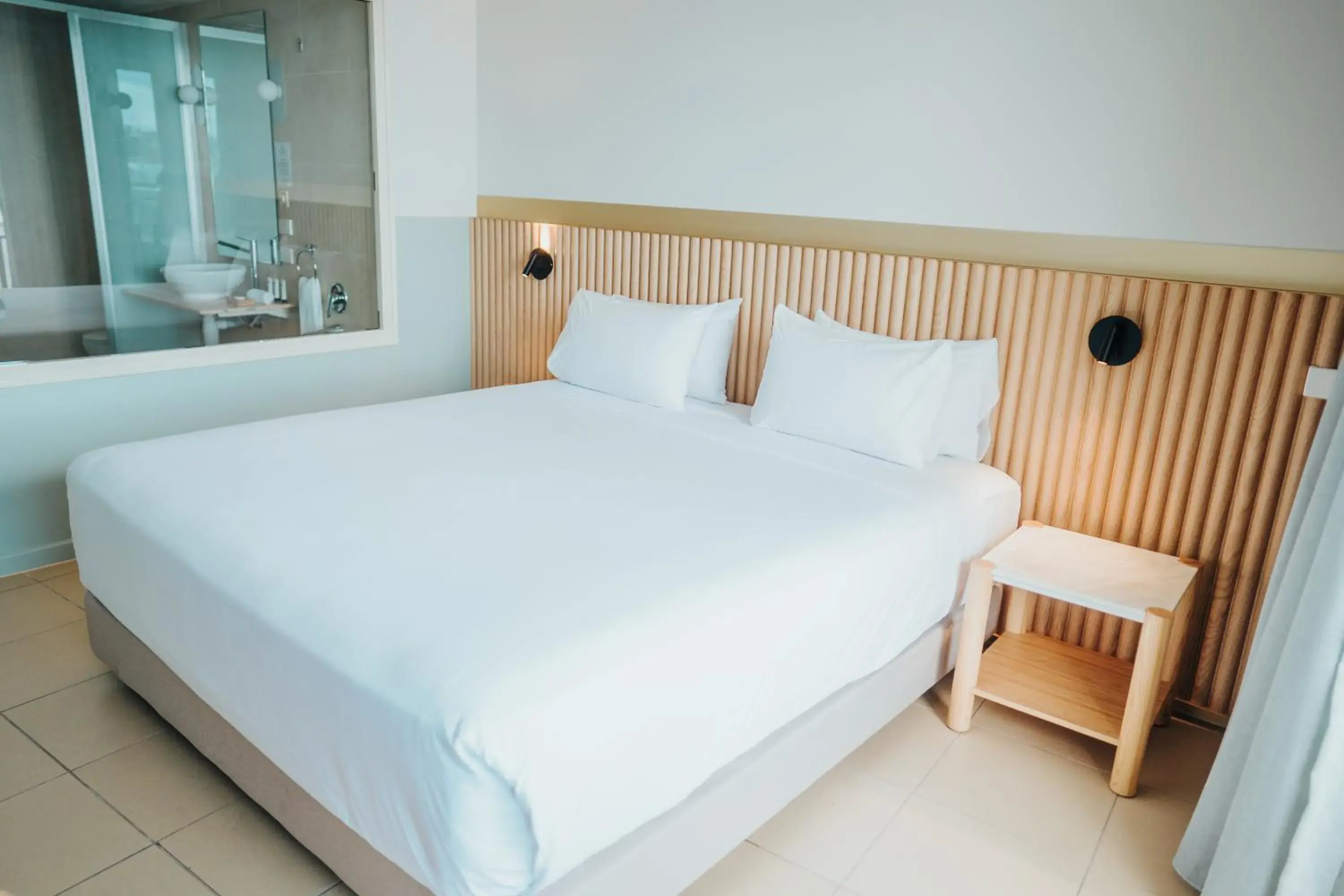 Harbor View Room in Grand Hotel & Casino Harbor View Room in Grand Hotel & Casino