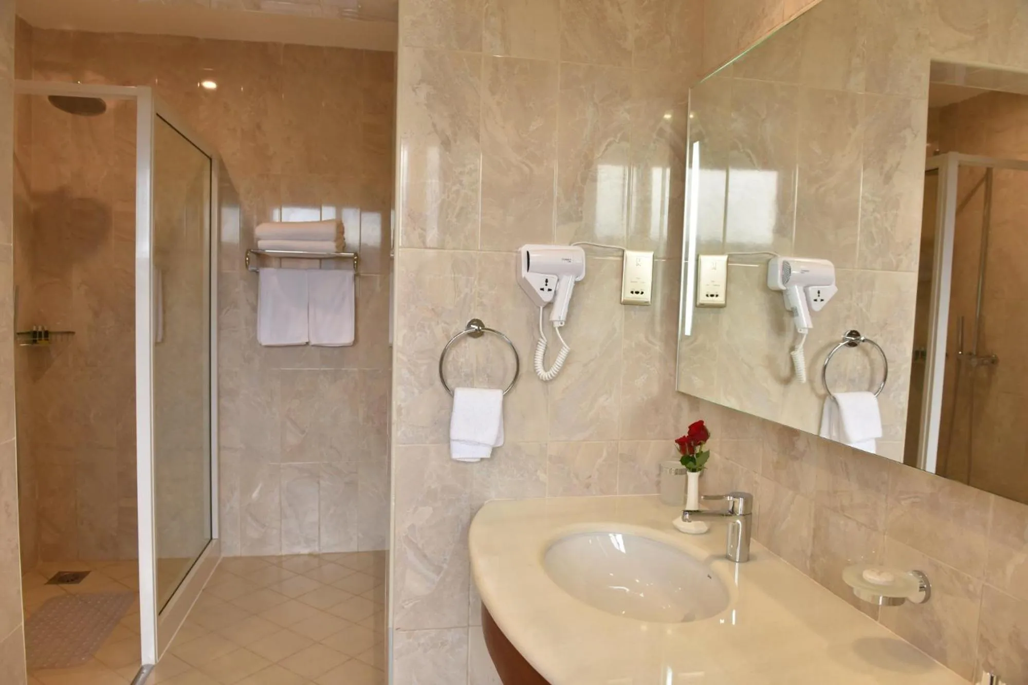 Deluxe Queen Room with Balcony in Golden Tulip Canaan Kampala