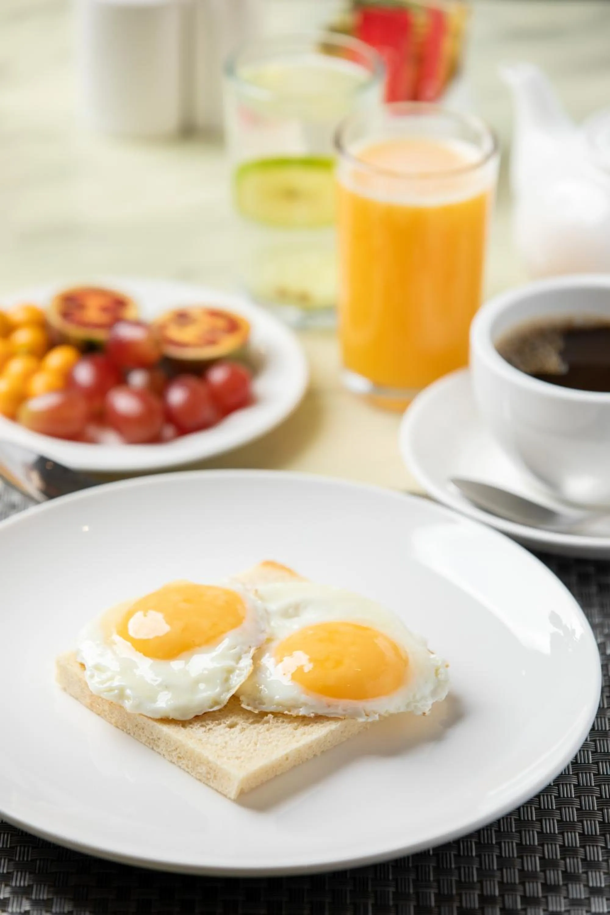 Breakfast in Golden Tulip Canaan Kampala