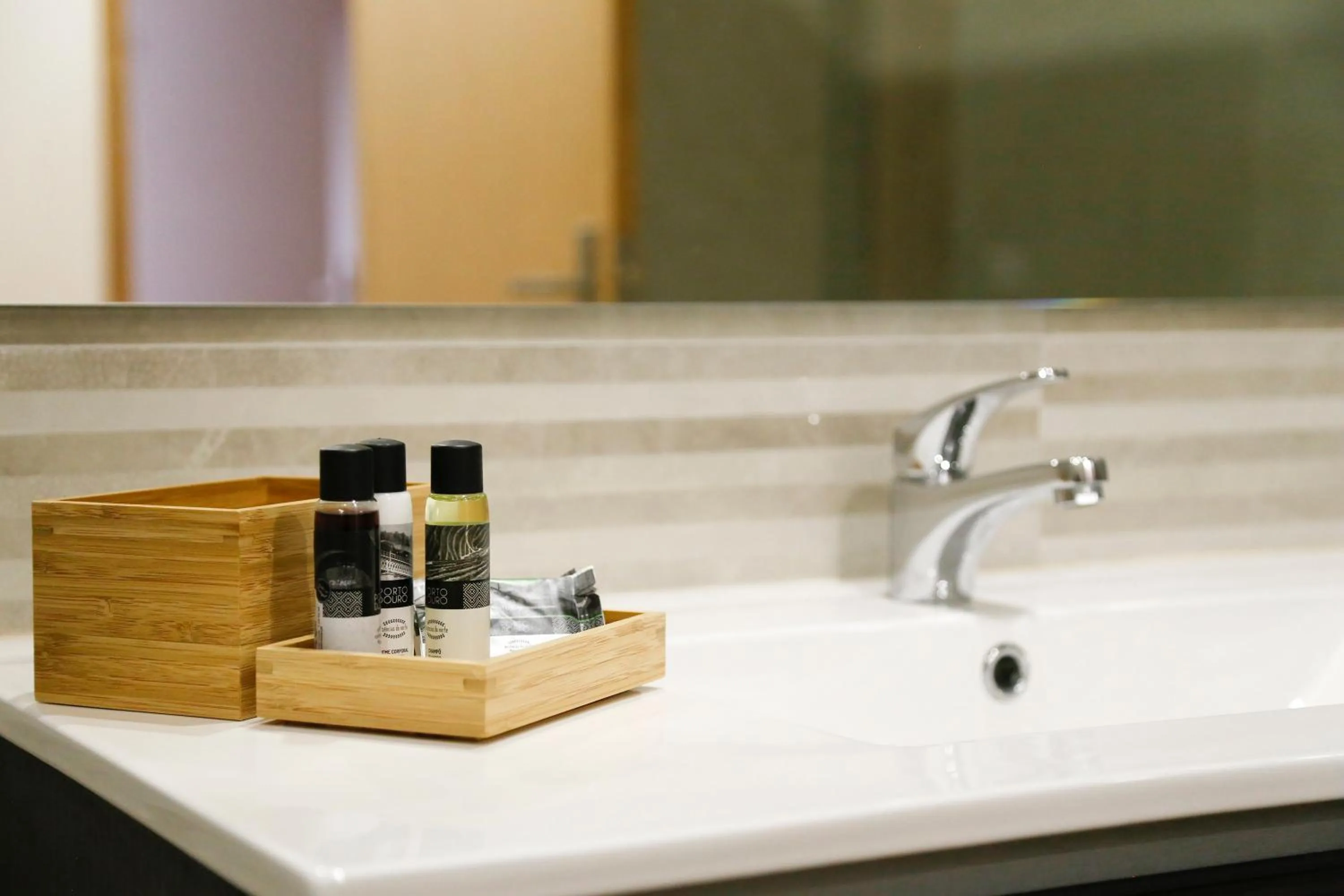 Bathroom in Spot Apartments Trindade