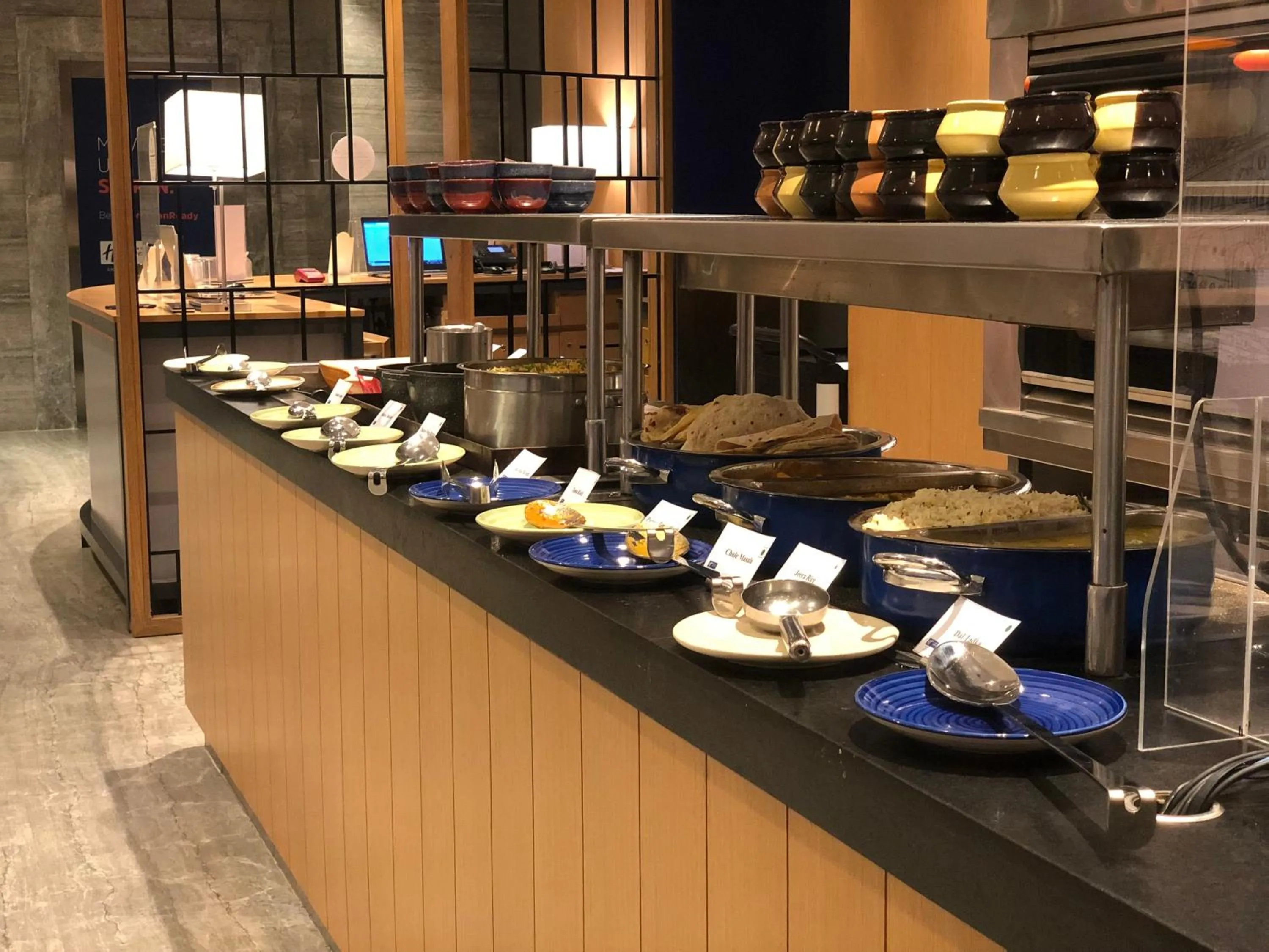 Restaurant/places to eat in Holiday Inn Express Hyderabad Banjara Hills by IHG