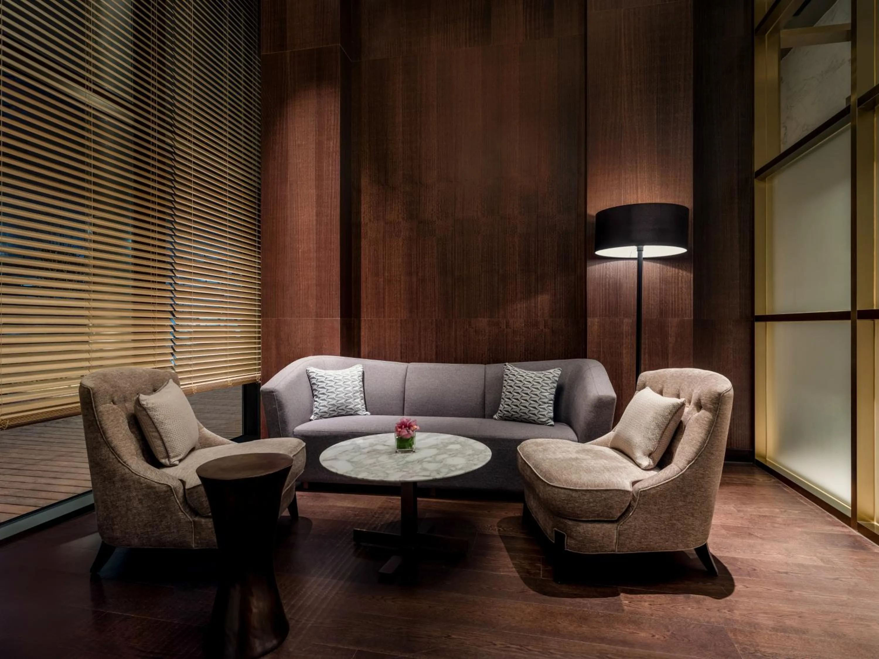 Lounge or bar in Grand Mercure Ambassador Hotel and Residences Seoul Yongsan