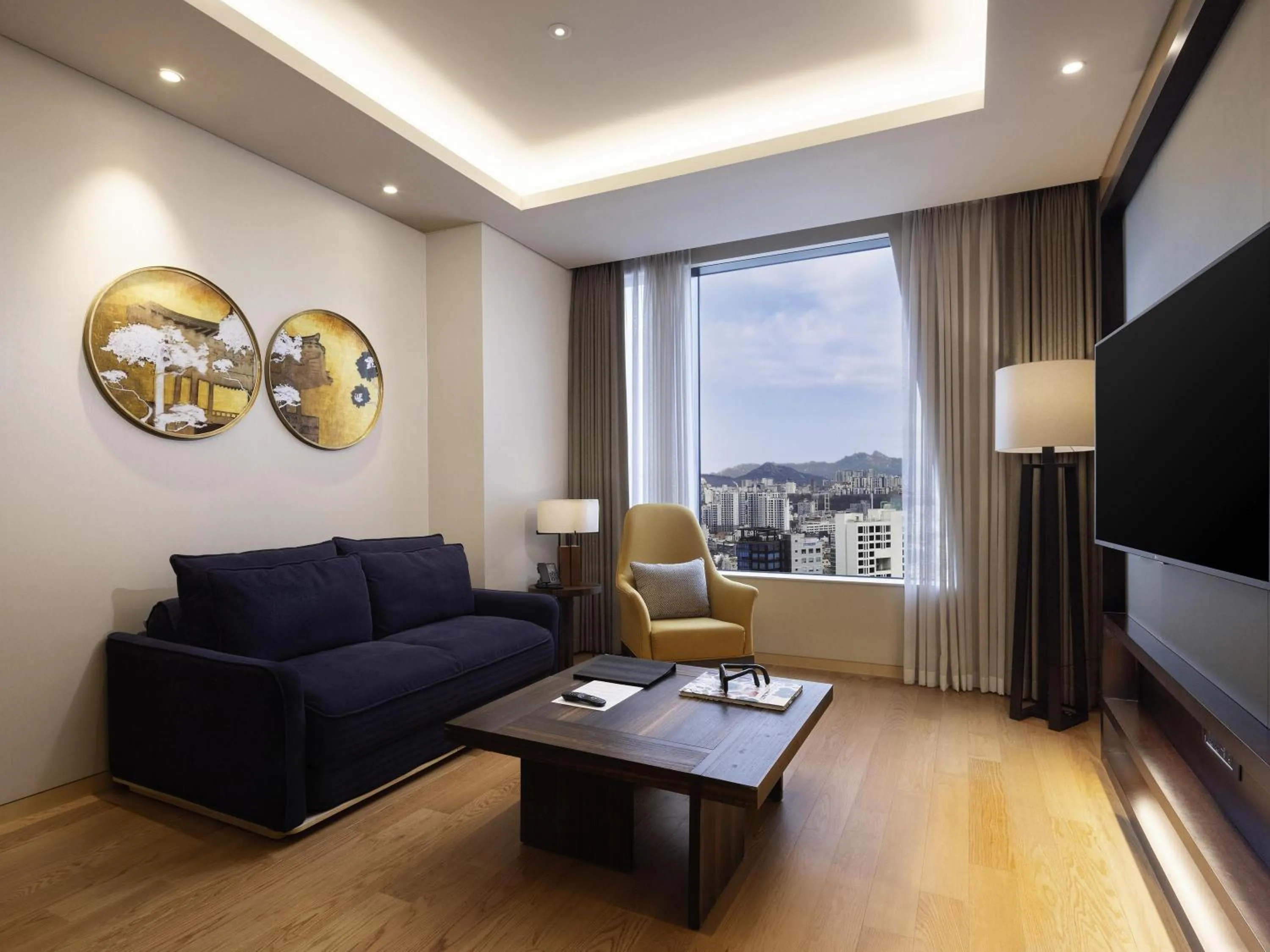 Bedroom in Grand Mercure Ambassador Hotel and Residences Seoul Yongsan