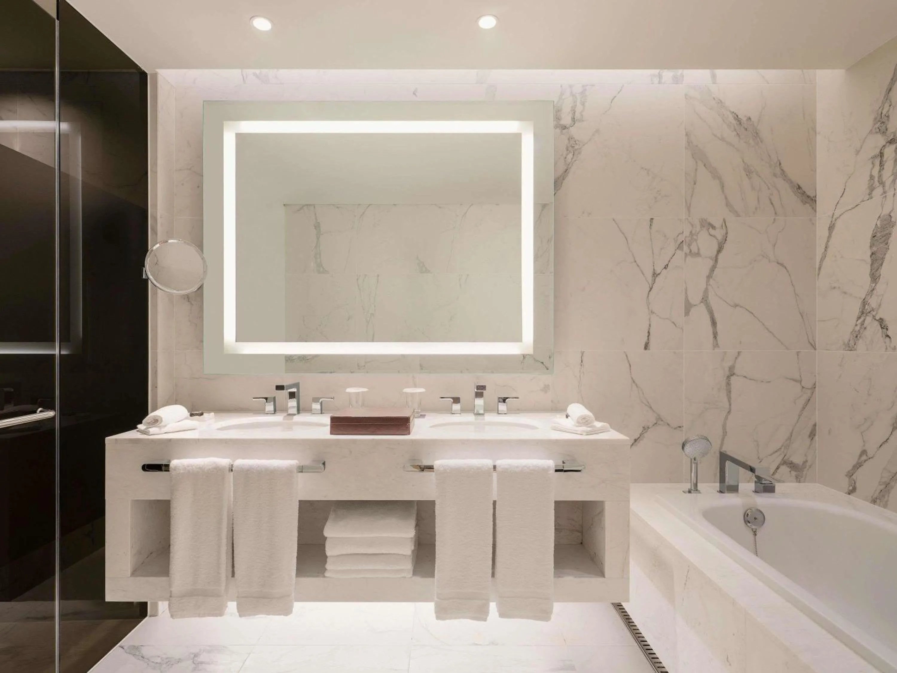 Bedroom in Grand Mercure Ambassador Hotel and Residences Seoul Yongsan