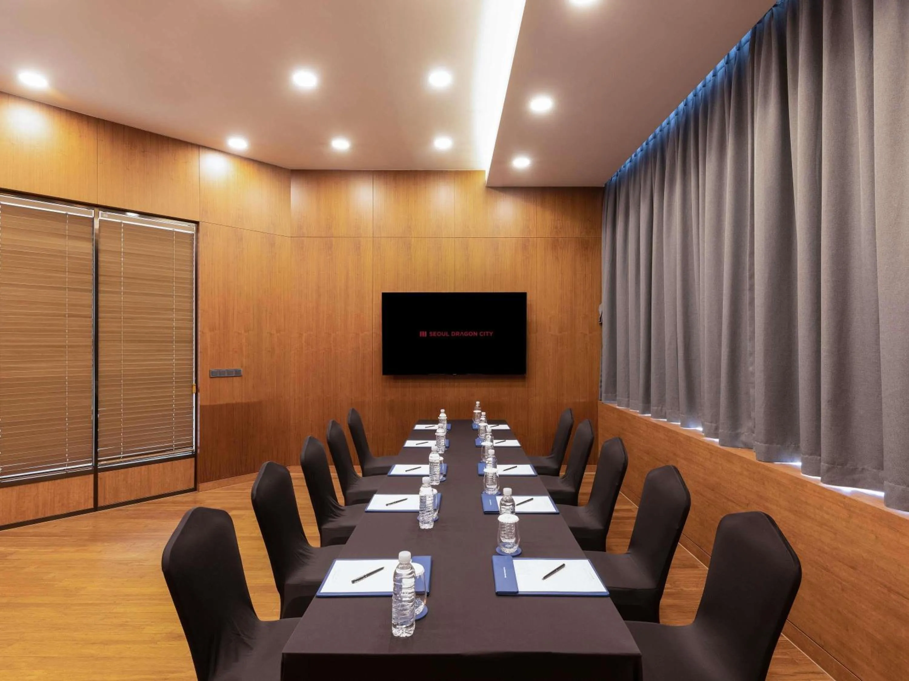 Meeting/conference room in ibis Styles Ambassador Seoul Yongsan