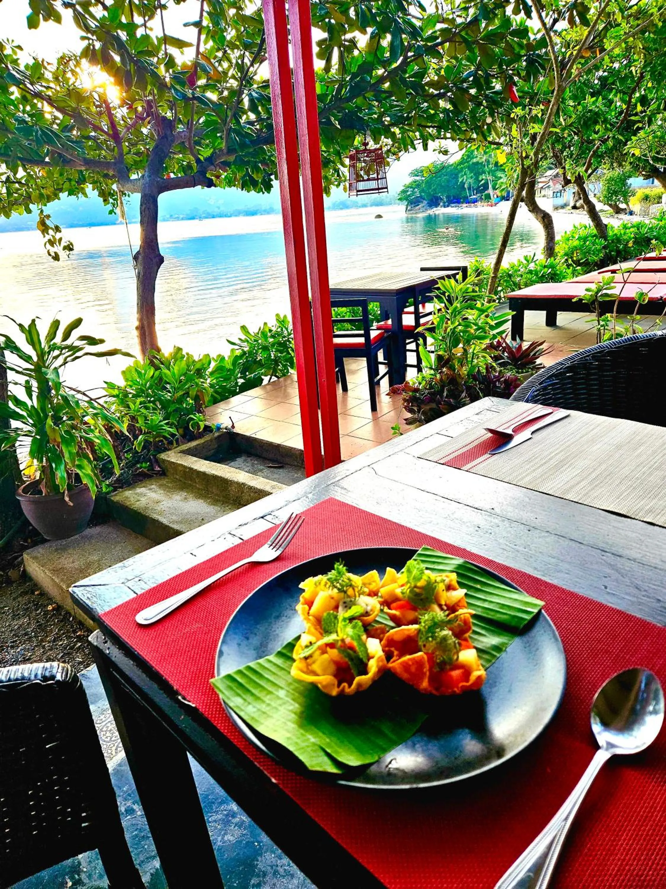 Restaurant/places to eat in Cinnamon Beach Villas