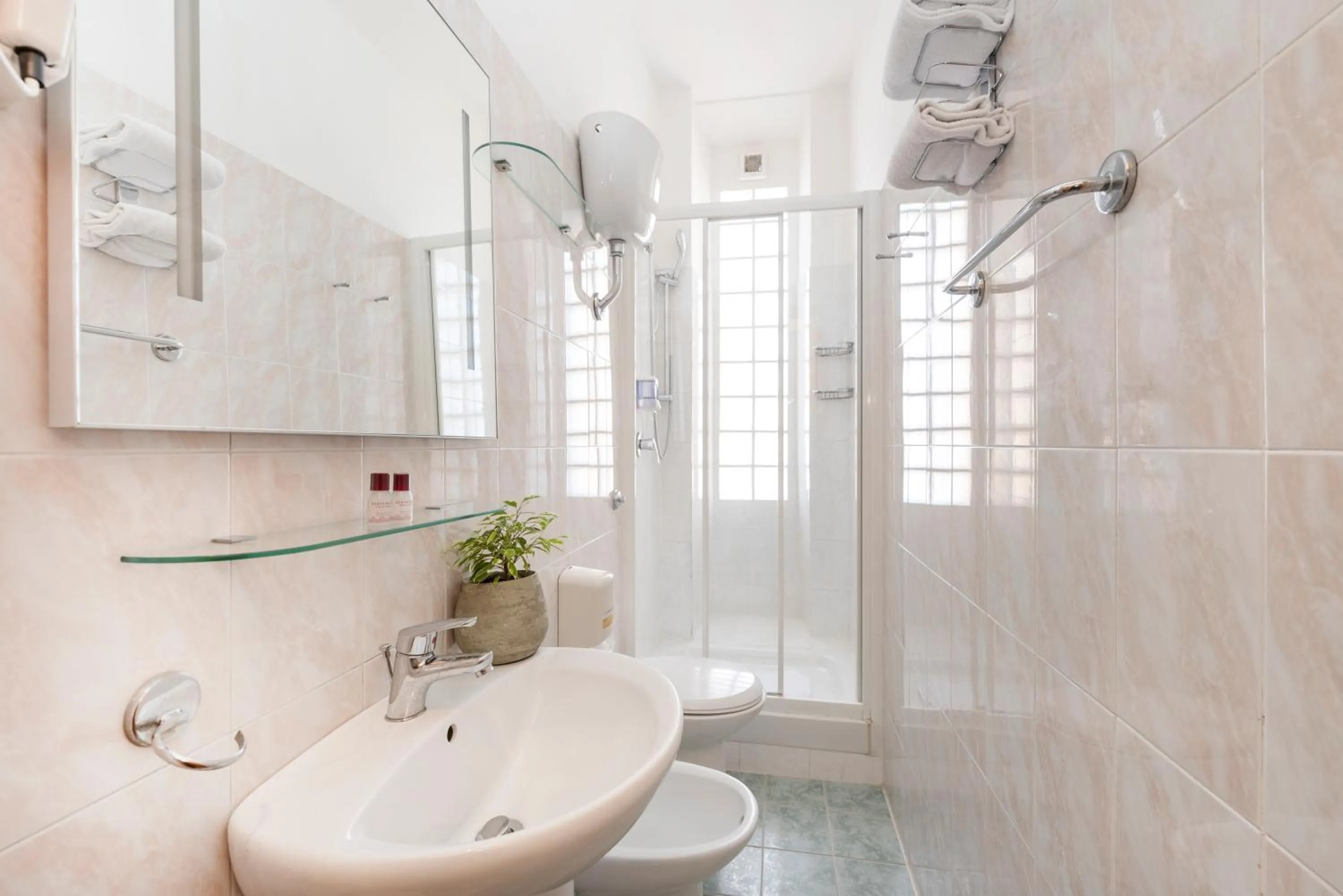 Bathroom in Hotel Parker - Gruppo BLAM HOTELS