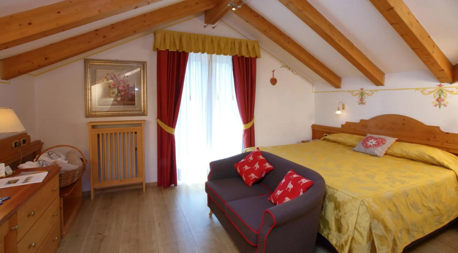 Bedroom, Bed in Alexander Hotel Alpine Wellness Dolomites