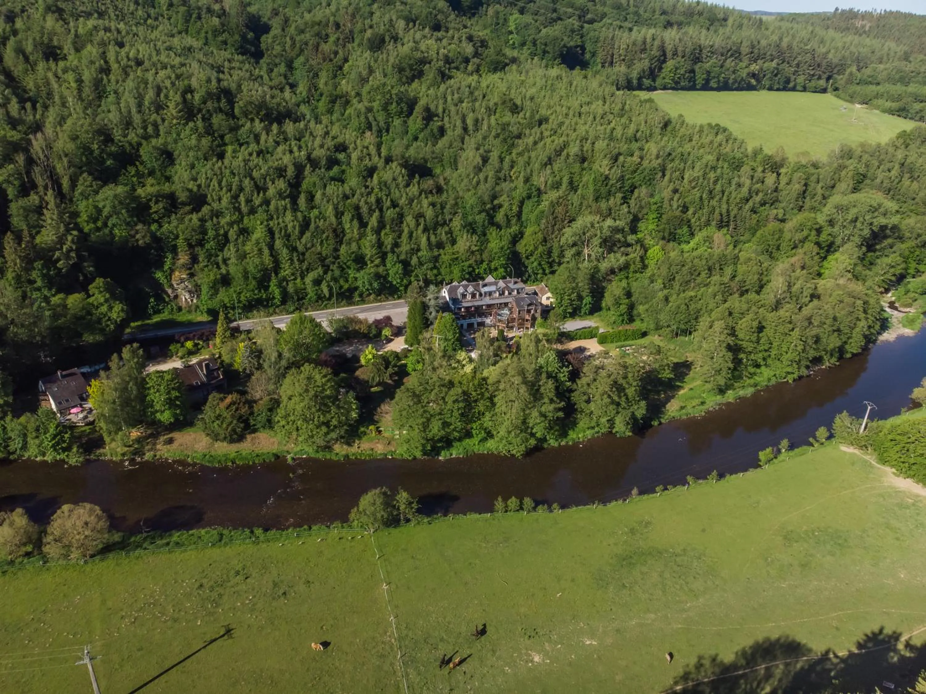 Property building in Hostellerie La Claire Fontaine, Logis hôtels & Spa