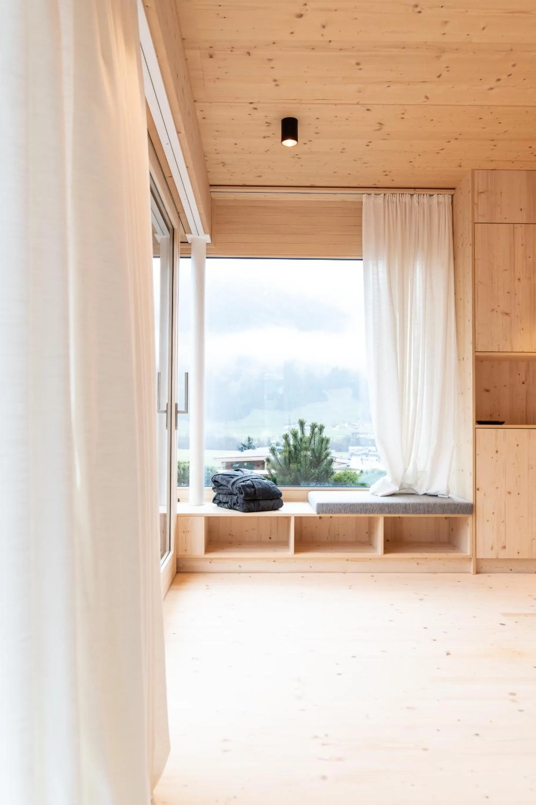 Balcony/Terrace in Mari Pop Hotel