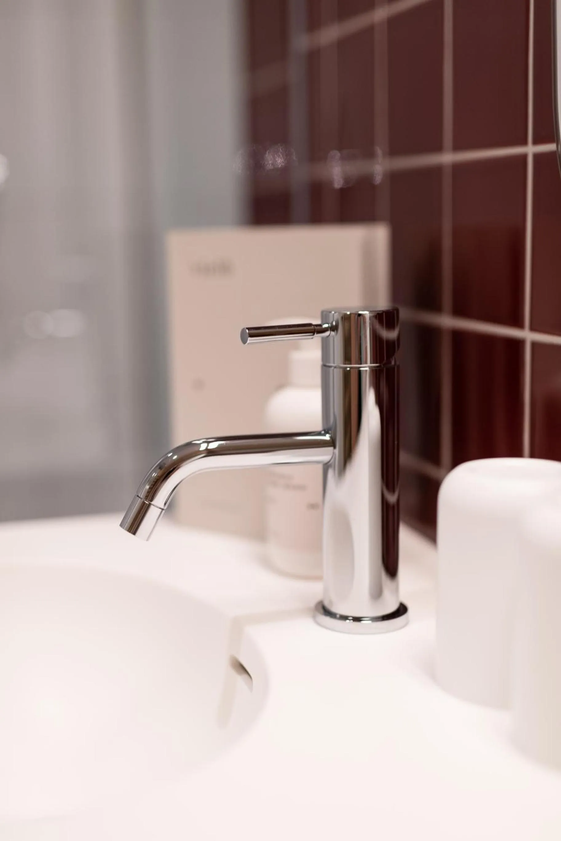 Bathroom in Mari Pop Hotel