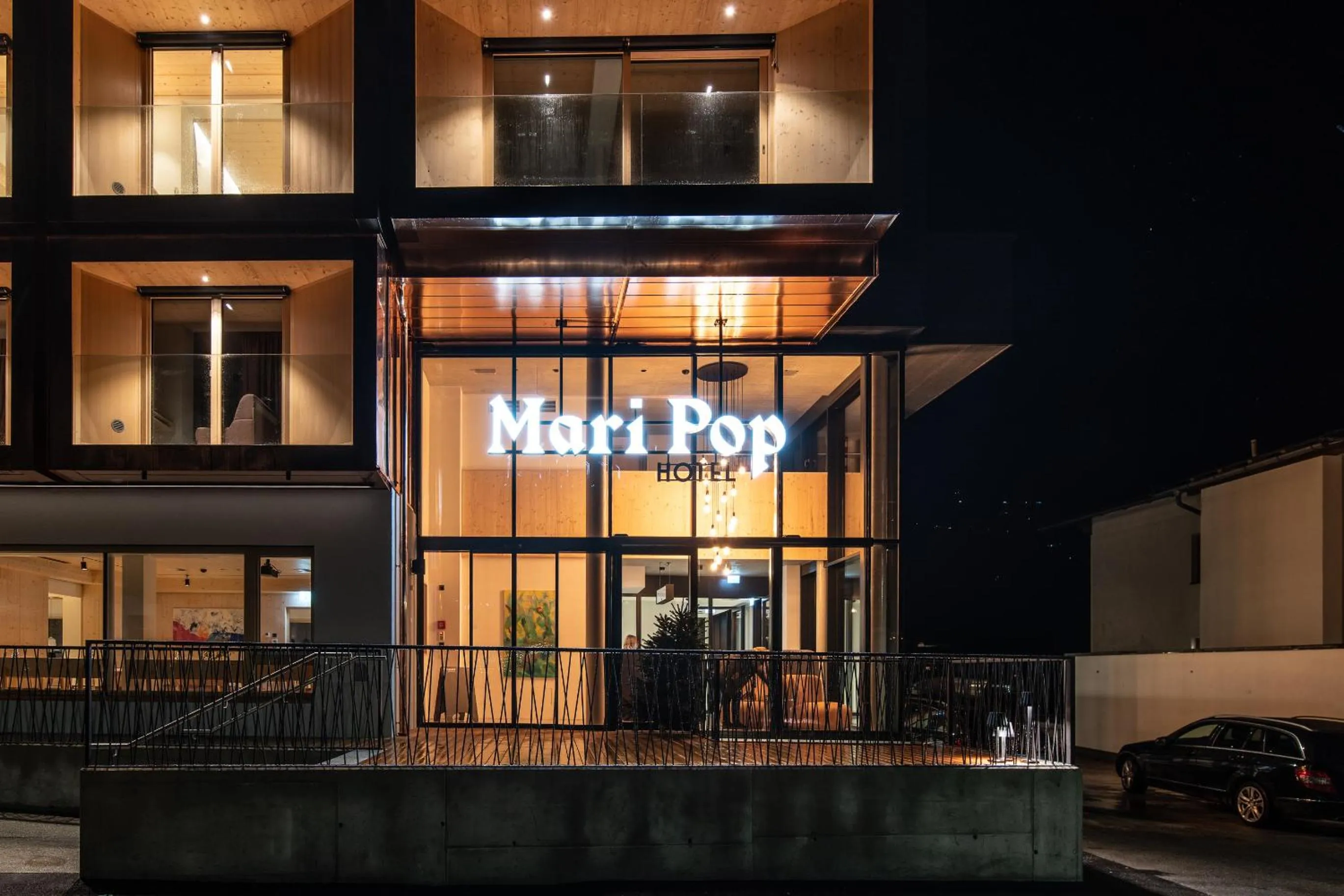 Property building in Mari Pop Hotel