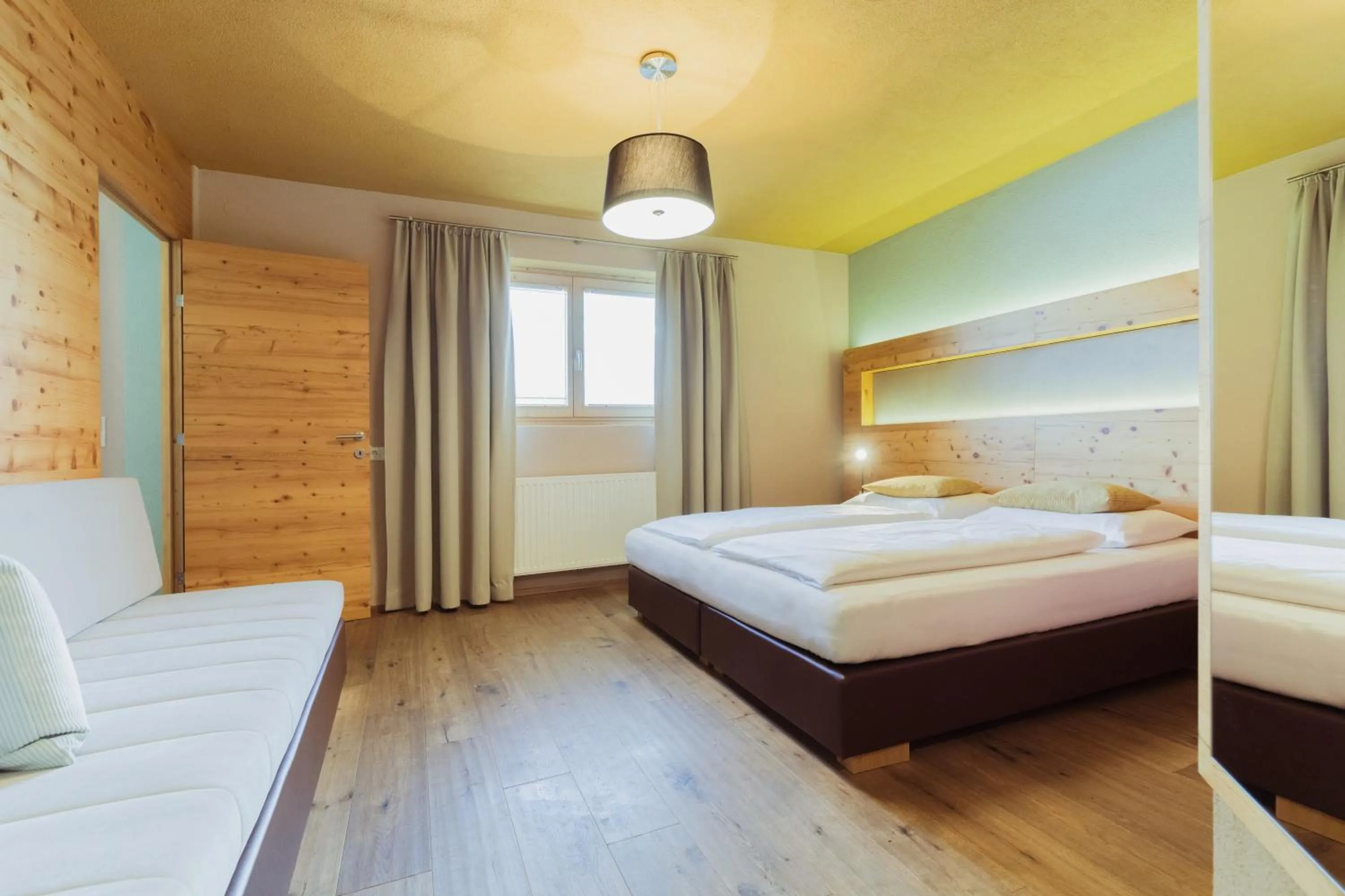 Bed in Mari Pop Hotel