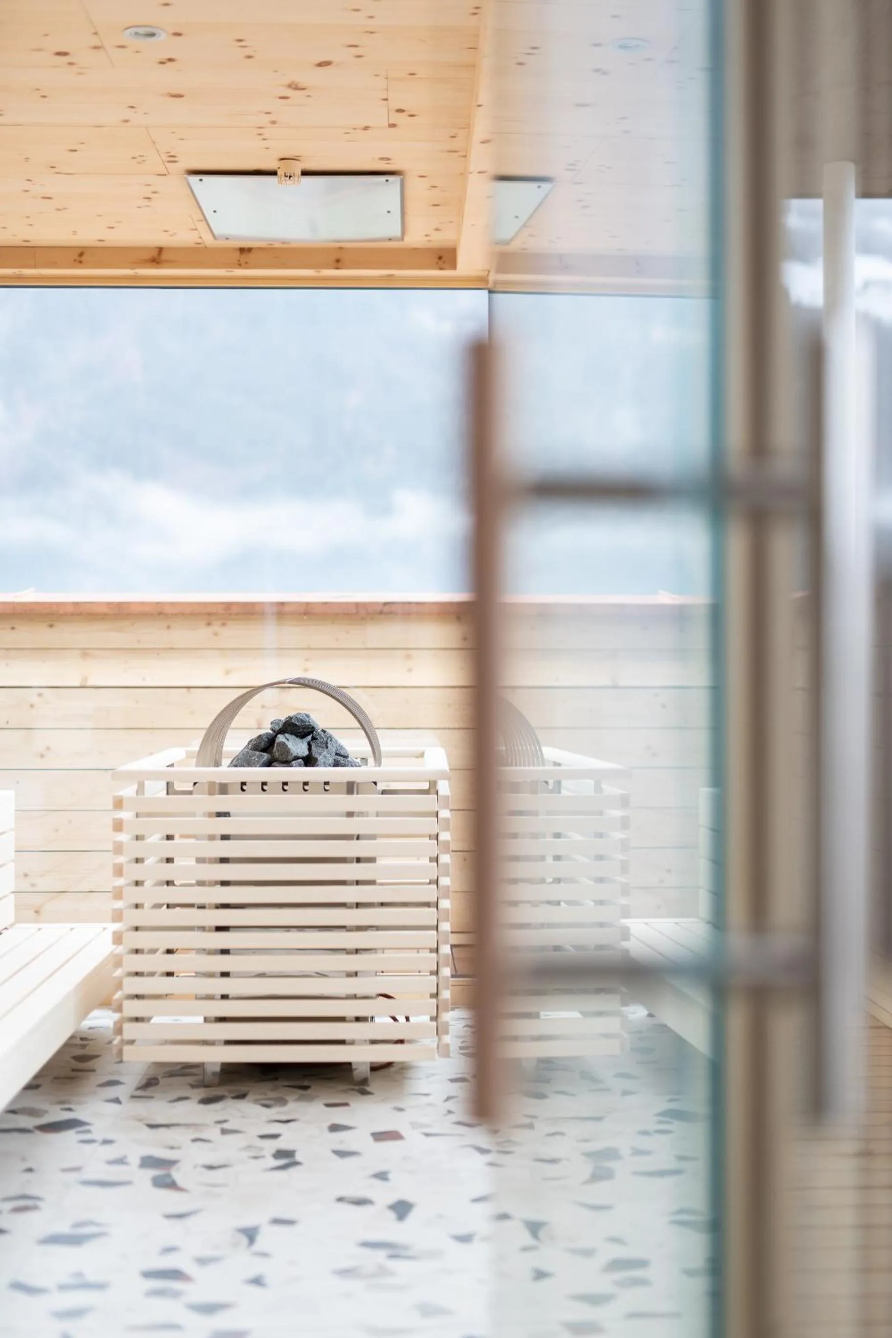 Sauna in Mari Pop Hotel