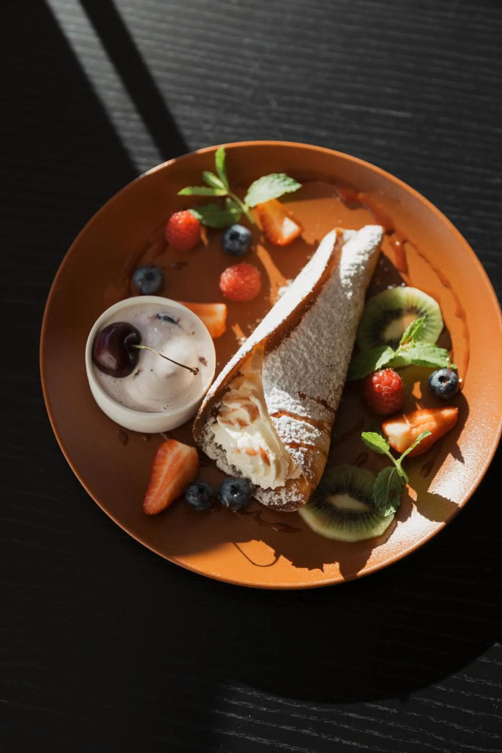 Restaurant/places to eat in Mari Pop Hotel