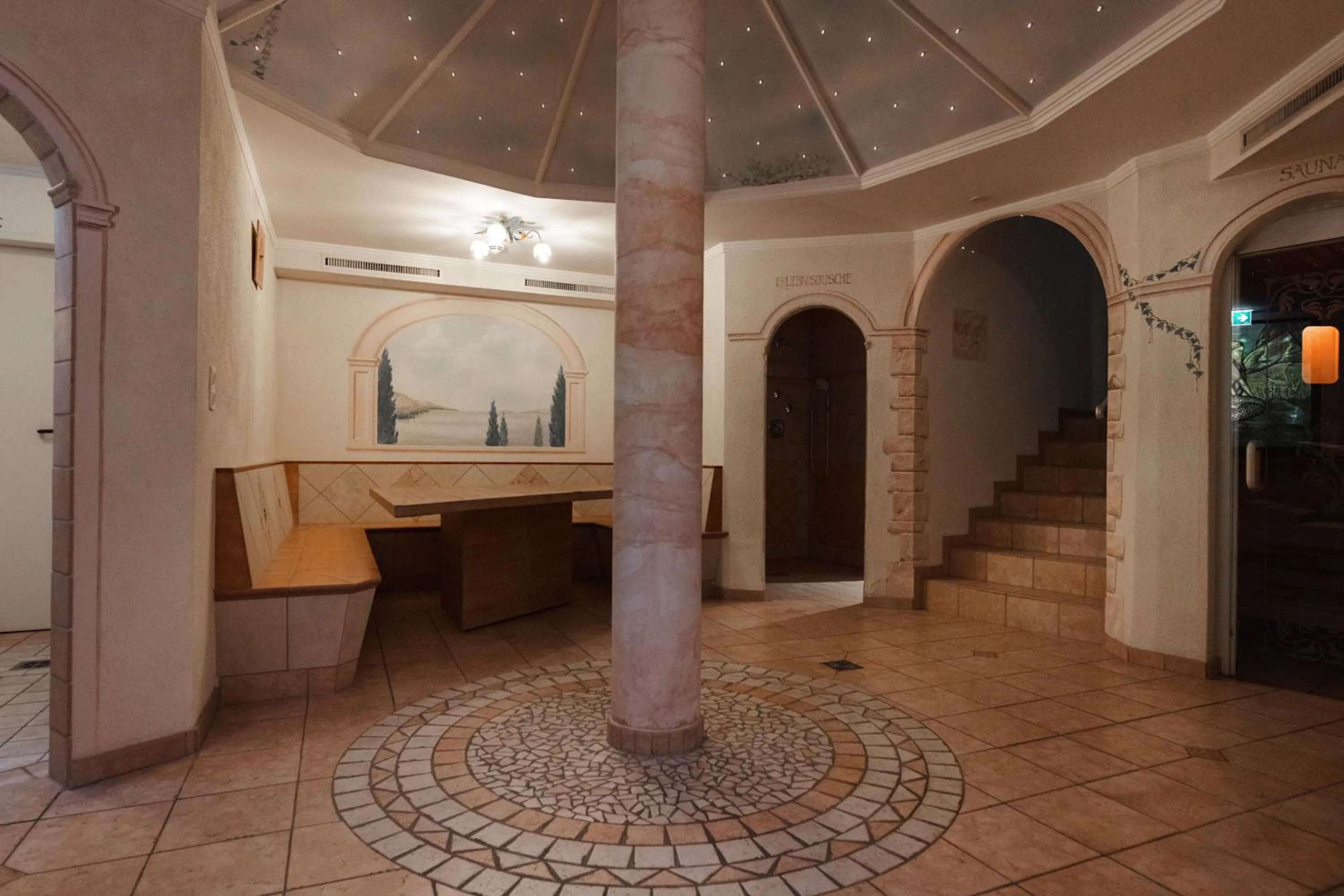 Sauna in Mari Pop Hotel