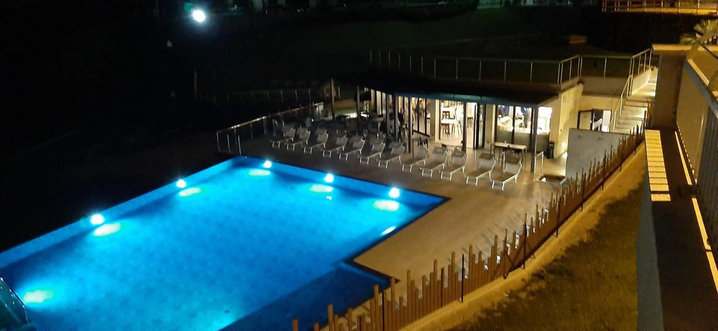 Pool view in 3MÙZEN apartments