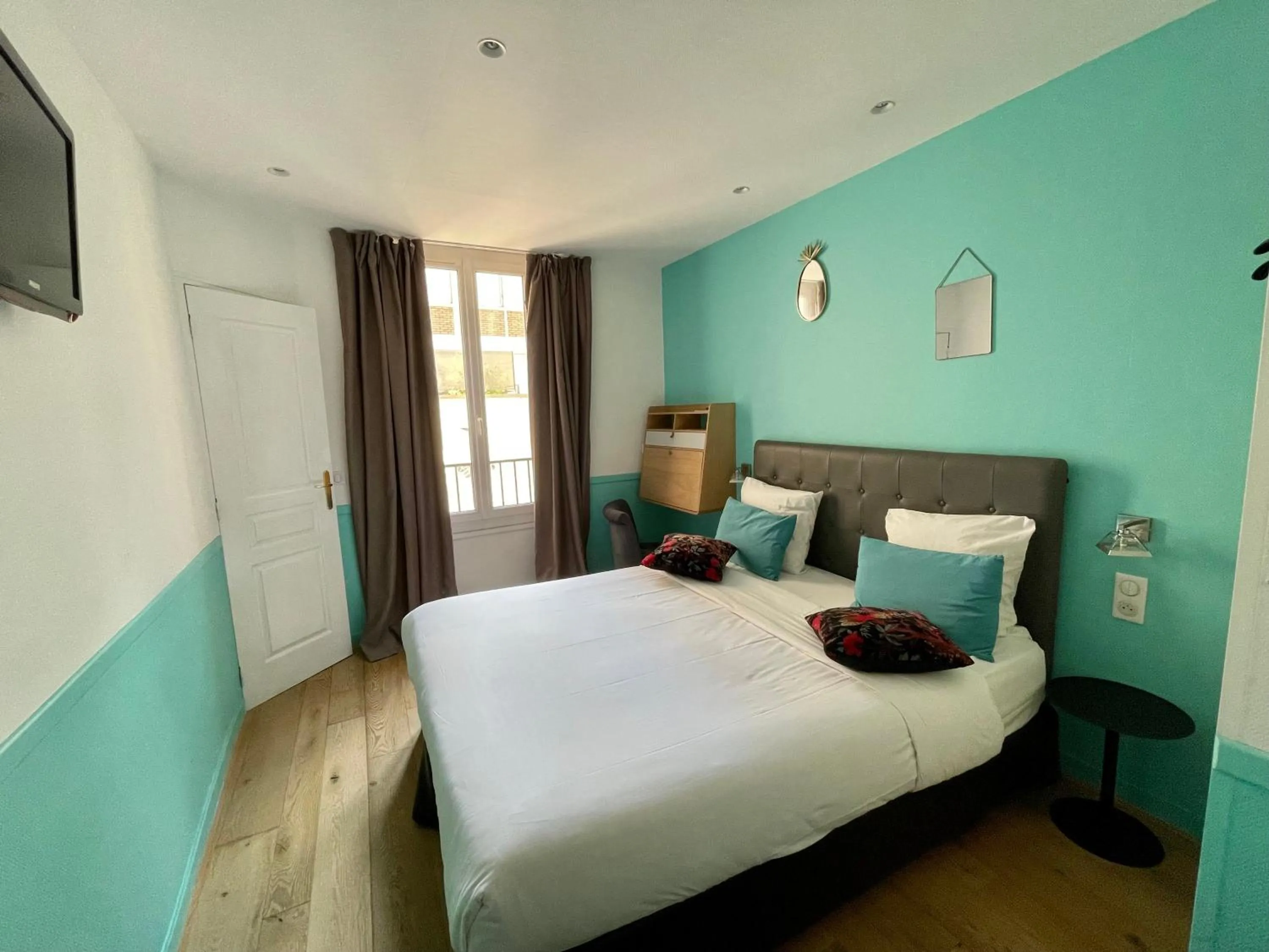 Photo of the whole room, Bed in Amiral-Fondary