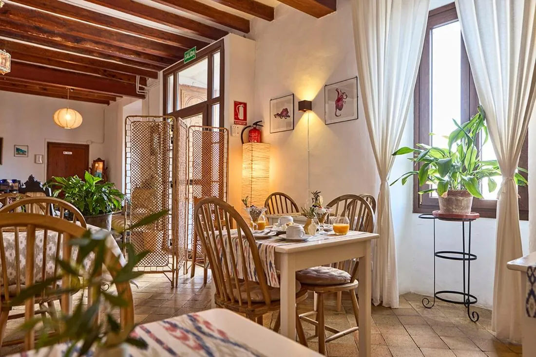 Restaurant/places to eat in Can Busquets