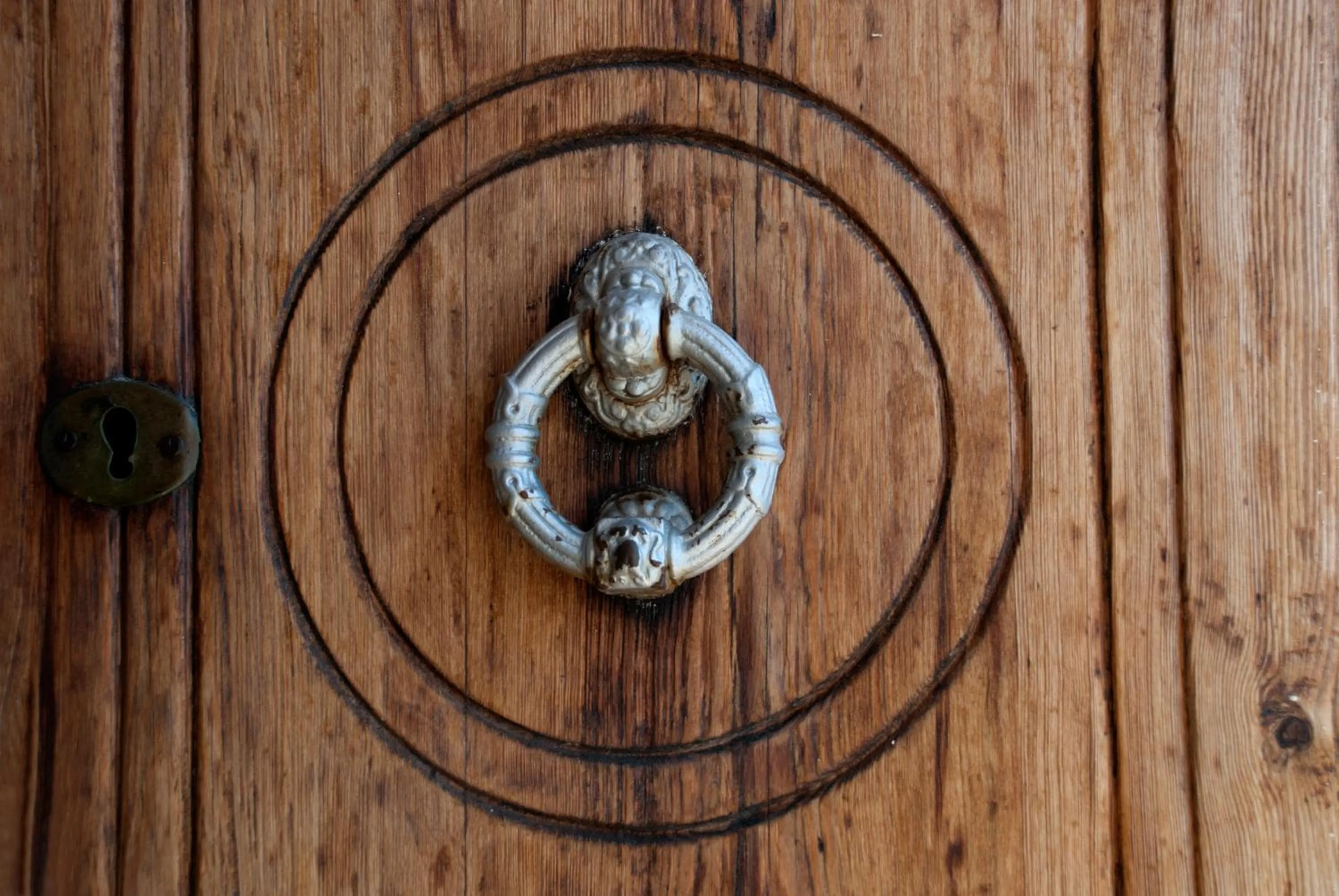 Decorative detail in Can Busquets