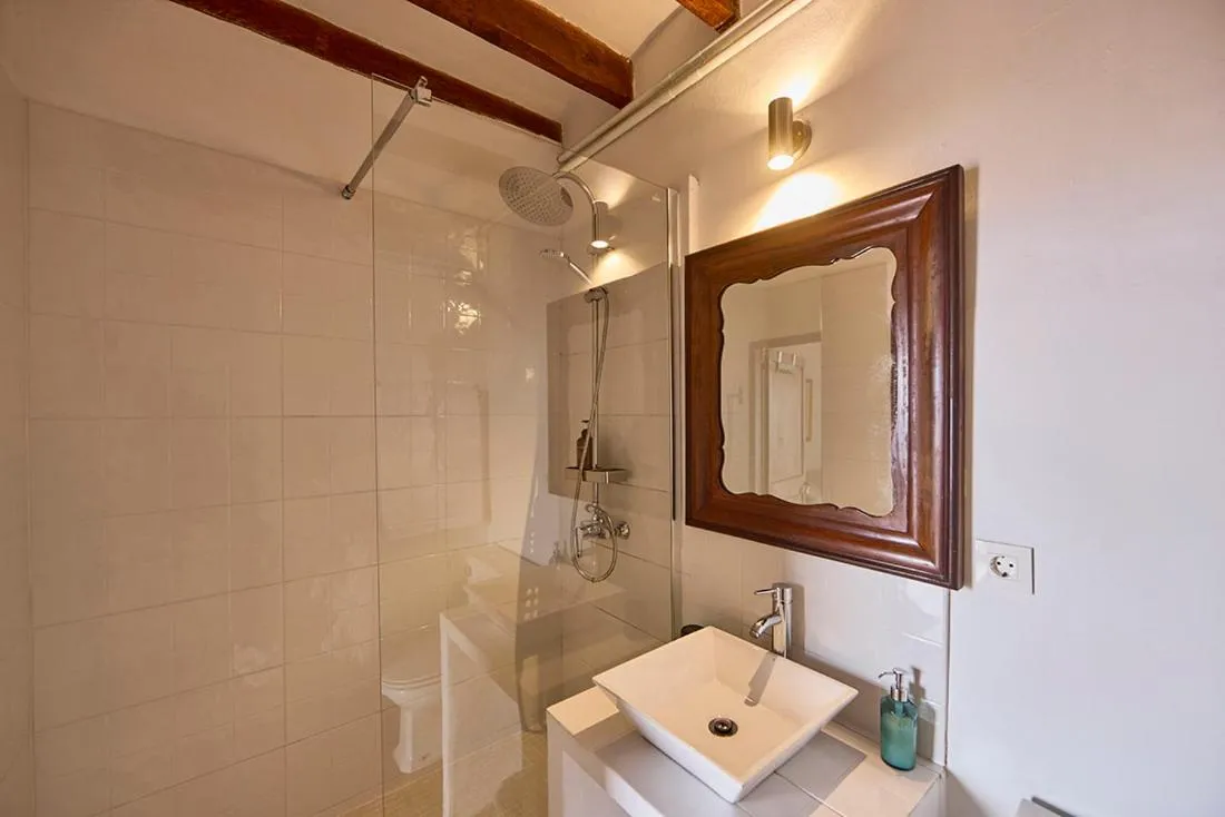 Bathroom in Can Busquets