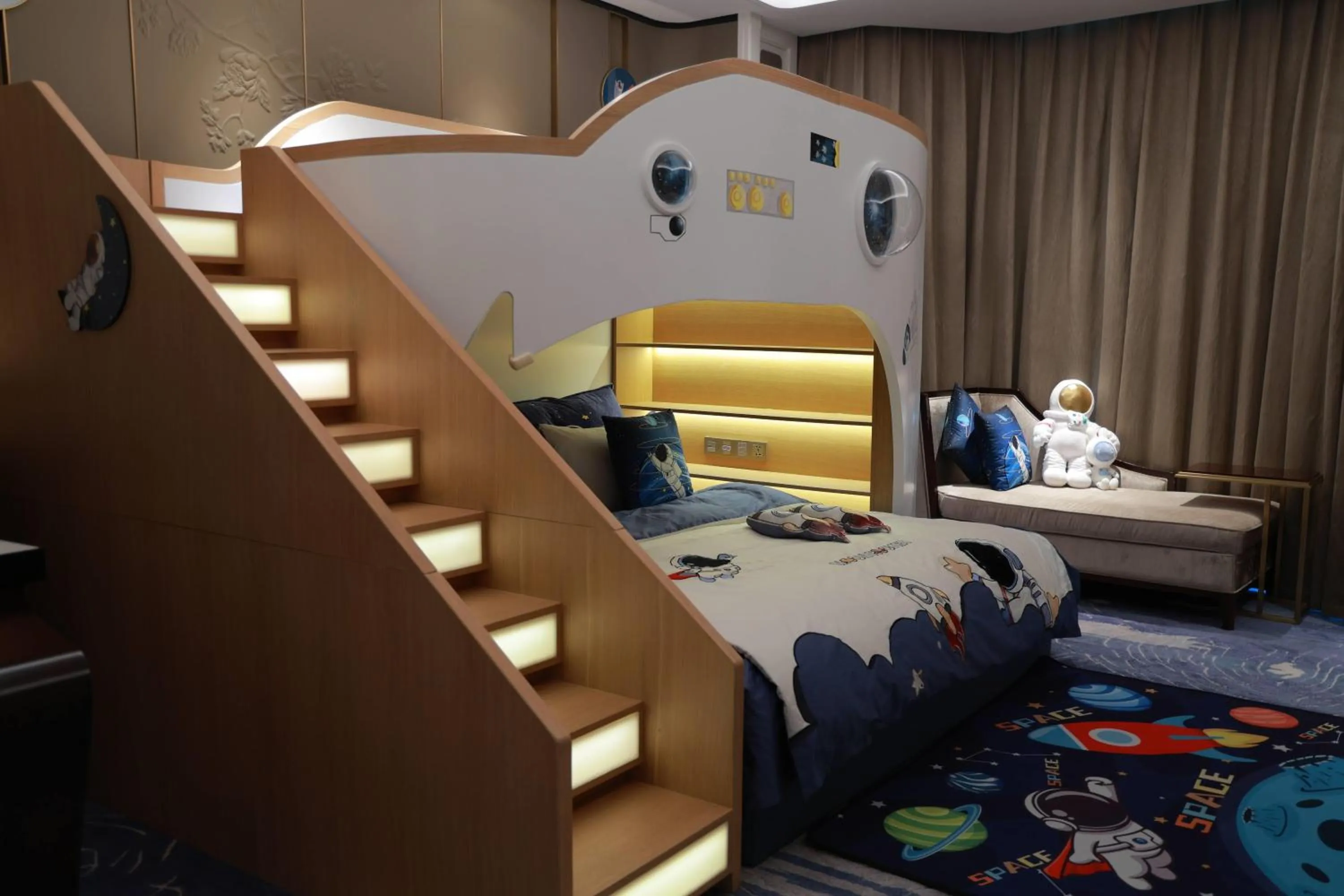 Photo of the whole room, Bed in Wyndham Qingdao