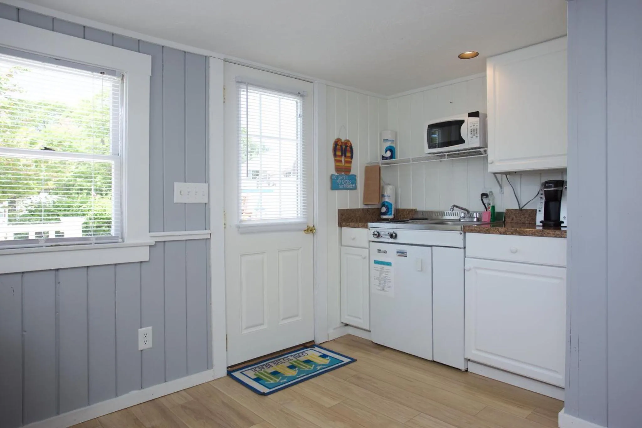 Drake's Island Resort & Cottages