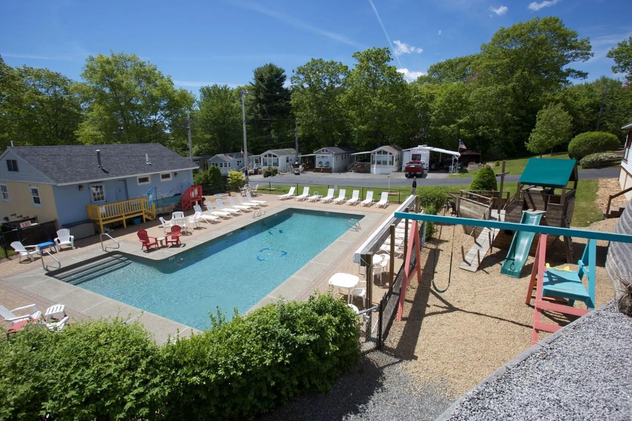 Drake's Island Resort & Cottages