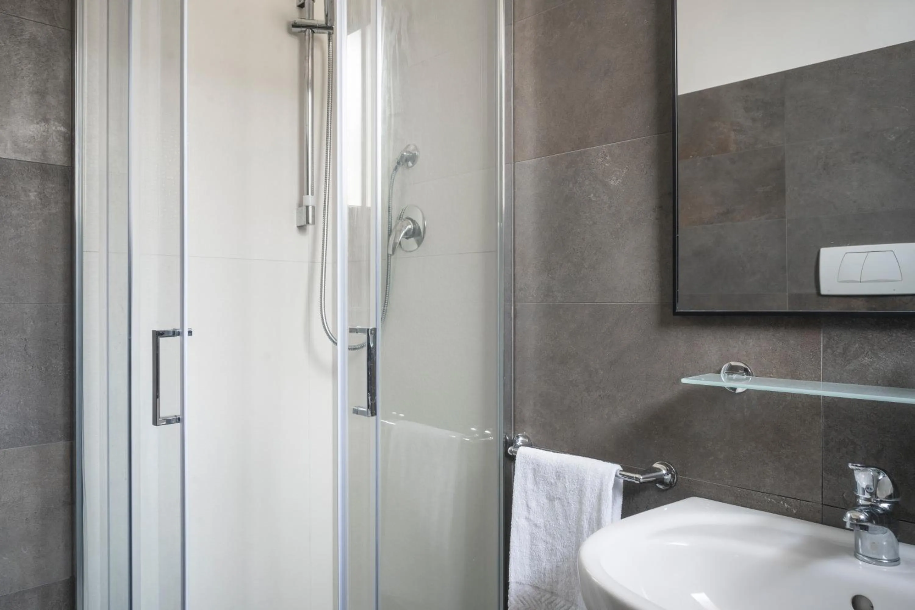 Shower in Hotel La Terrazza