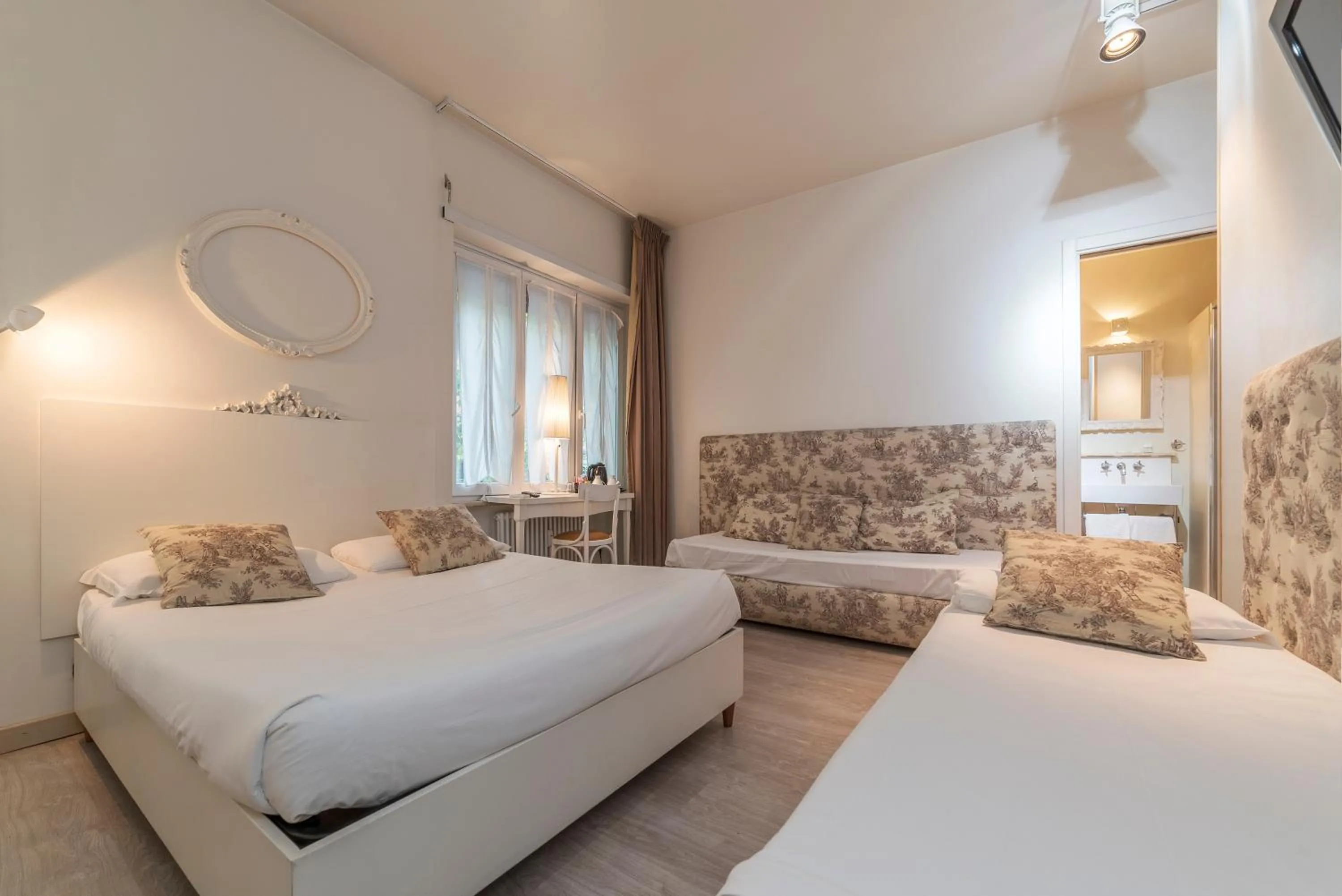 Bed in Nina Casetta De Trastevere
