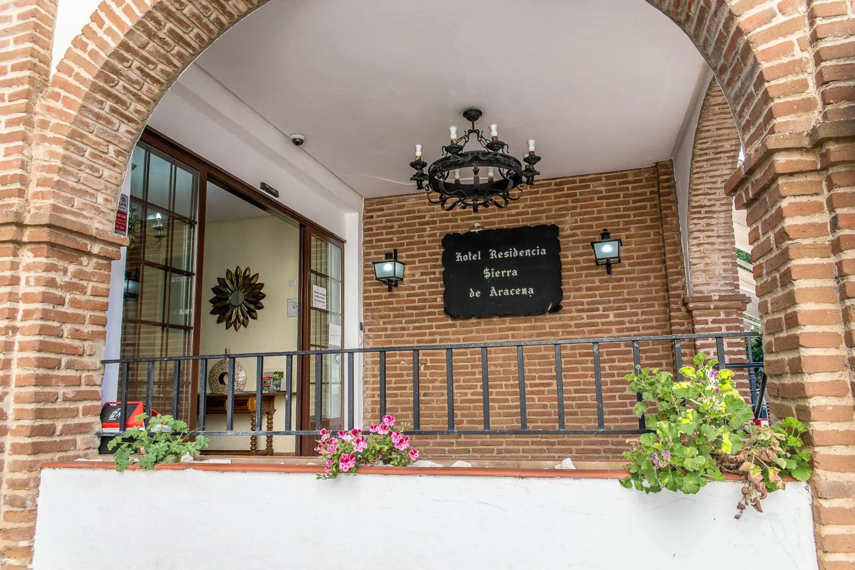 Facade/entrance in Hotel Sierra de Aracena