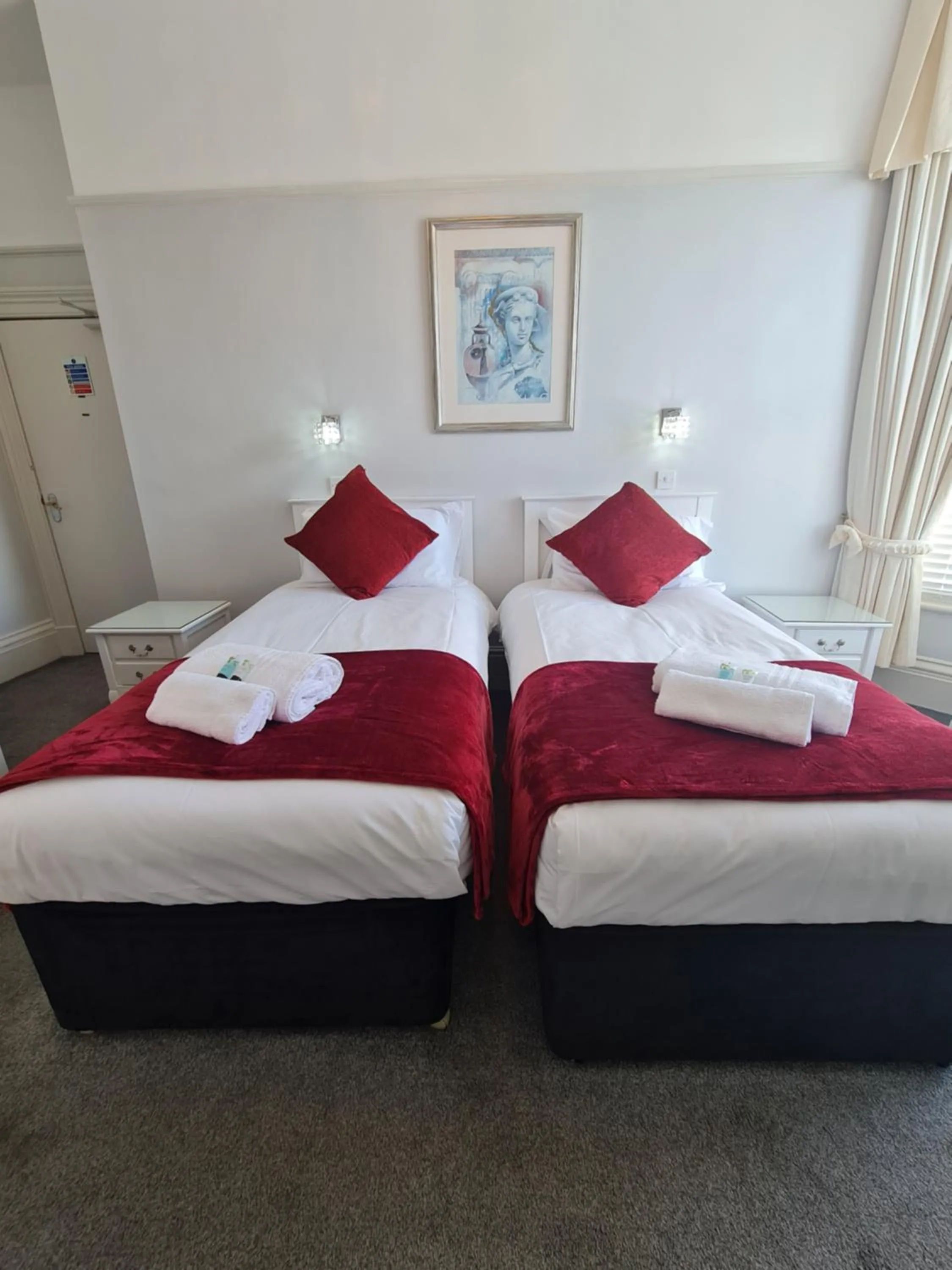 Bed in Clifton Villa - Southport