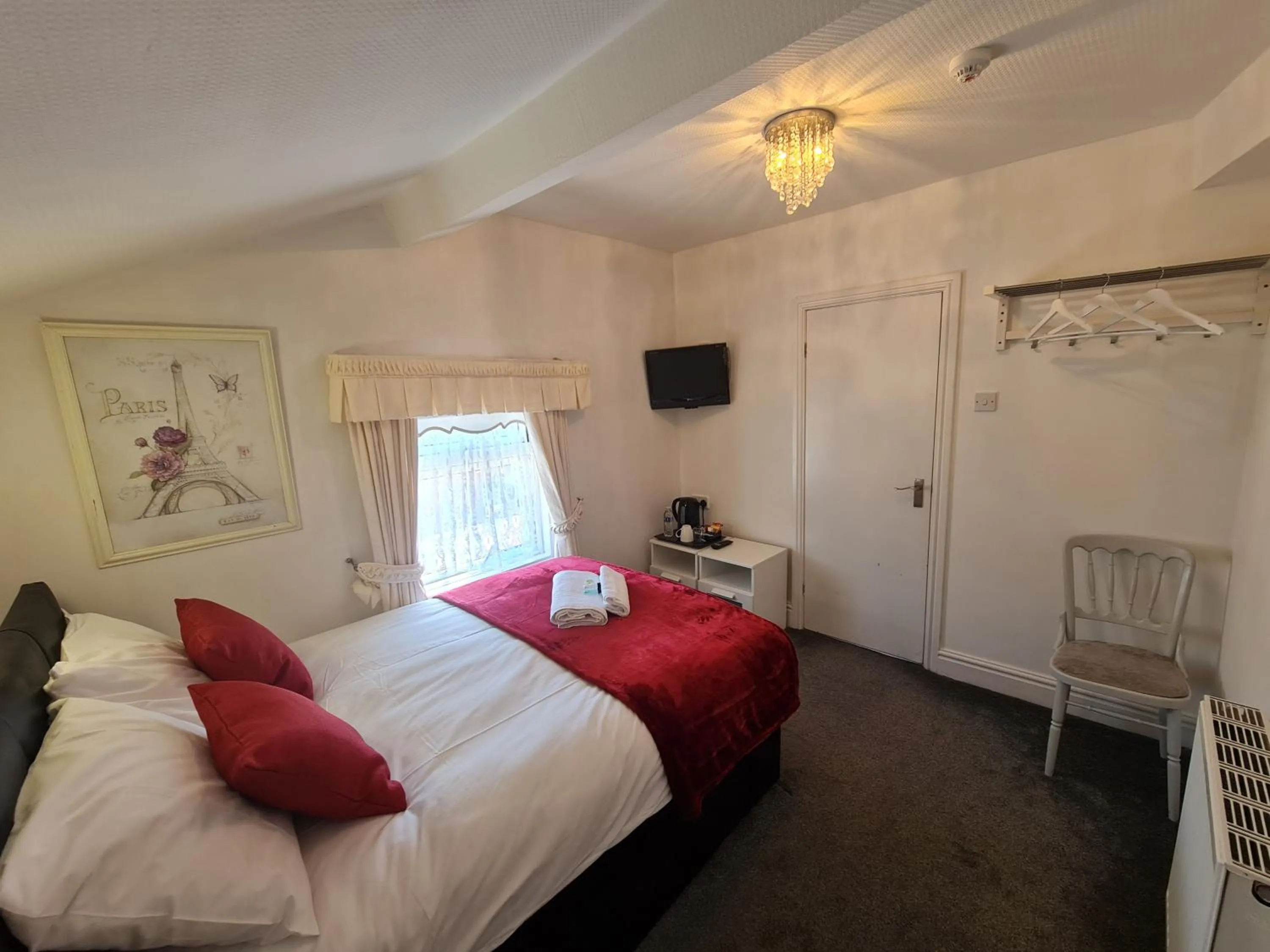 Bed in Clifton Villa - Southport