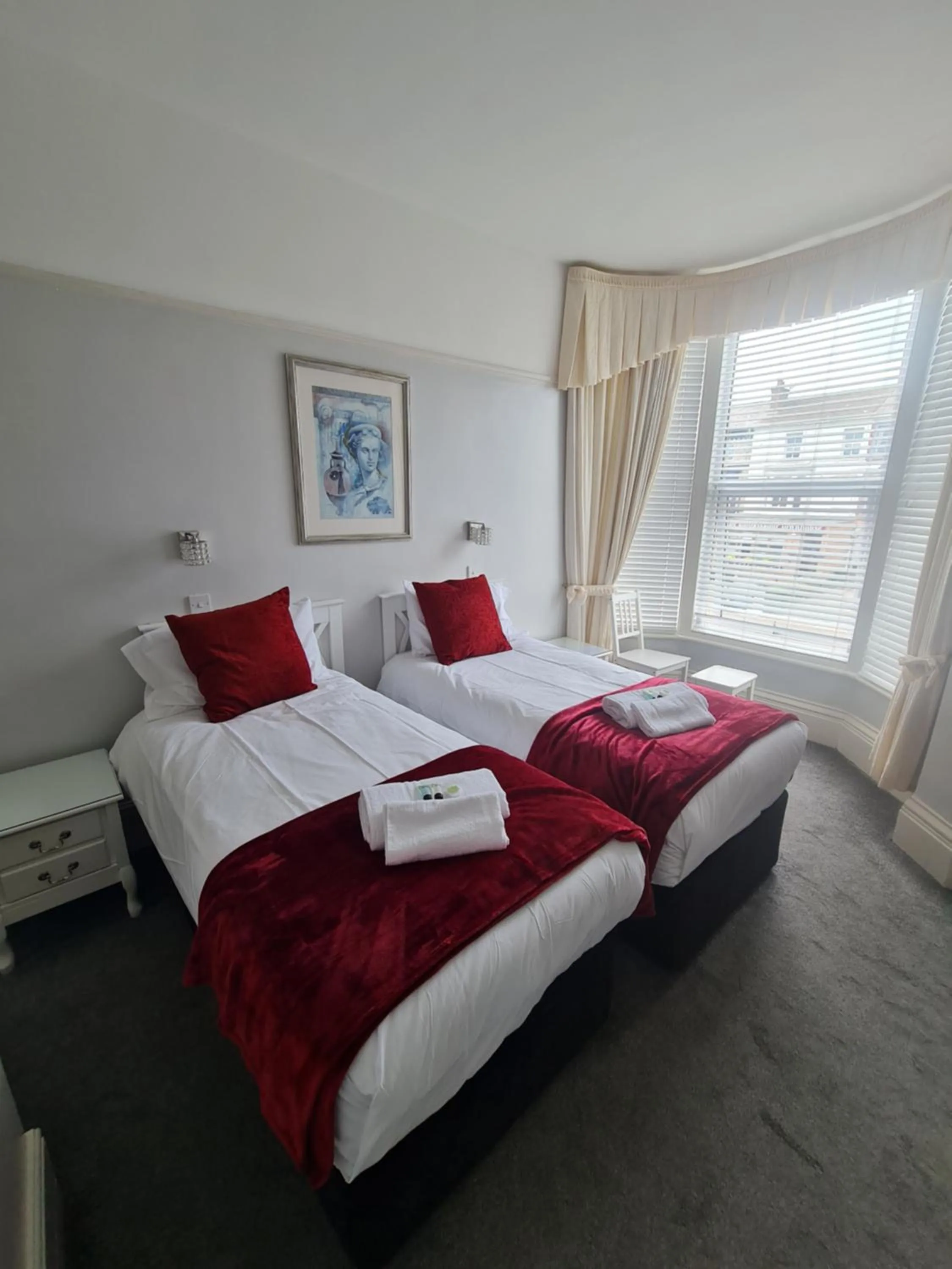 Bed in Clifton Villa - Southport