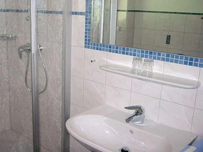 Bathroom in Aparthotel Garni Schranz