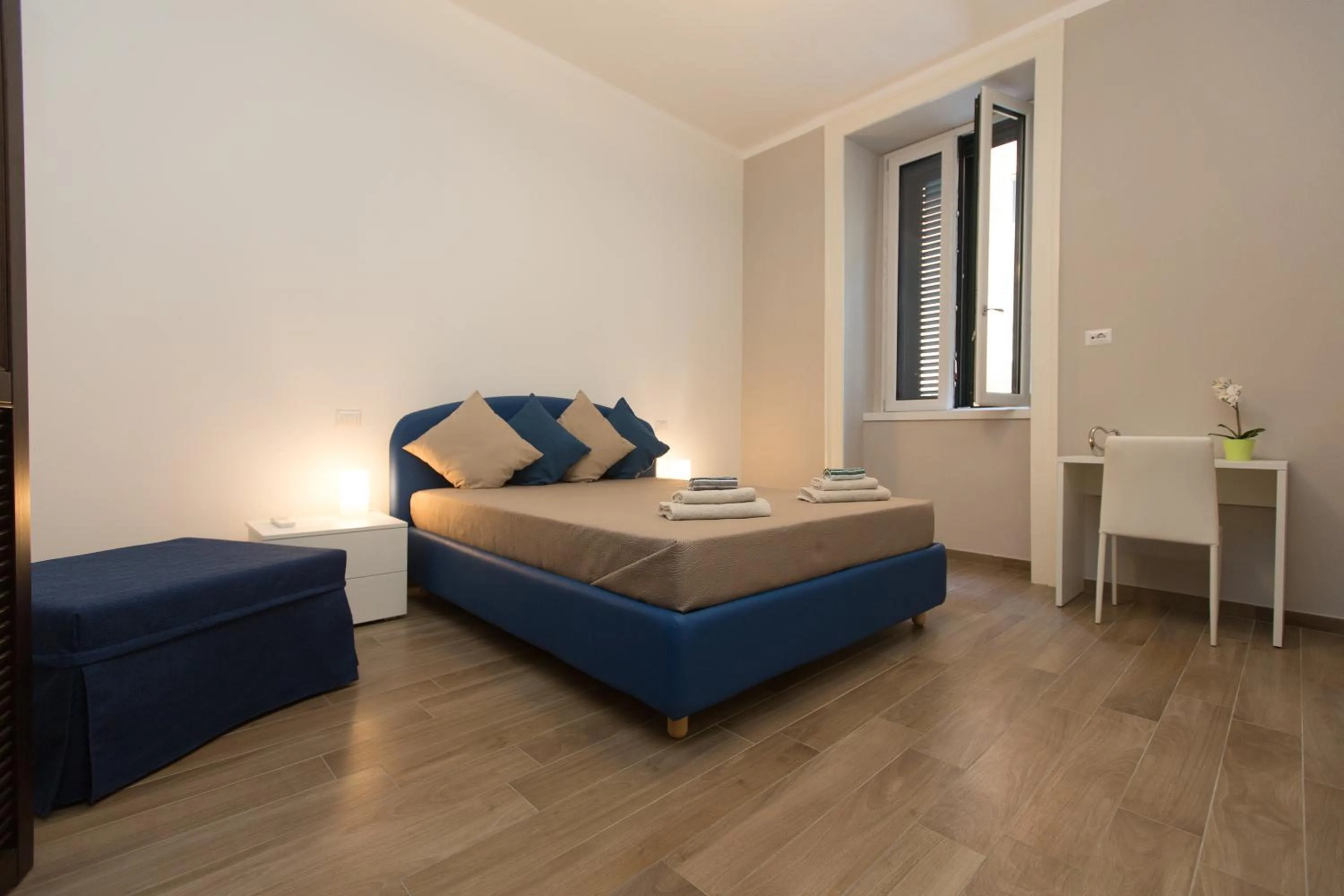 Bedroom, Bed in Salerno Prestige Apartment