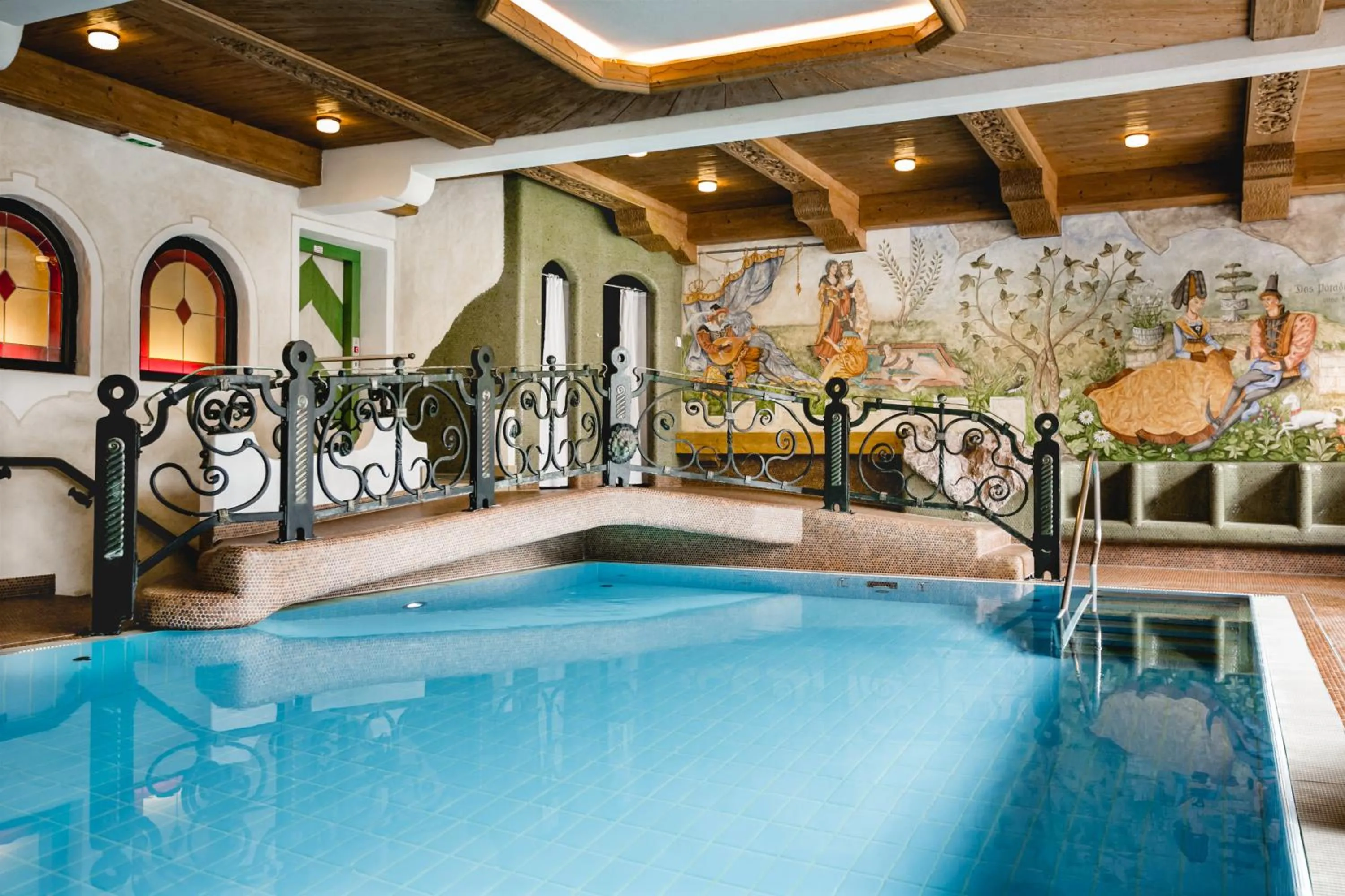 Swimming pool in Hotel Post Abtenau