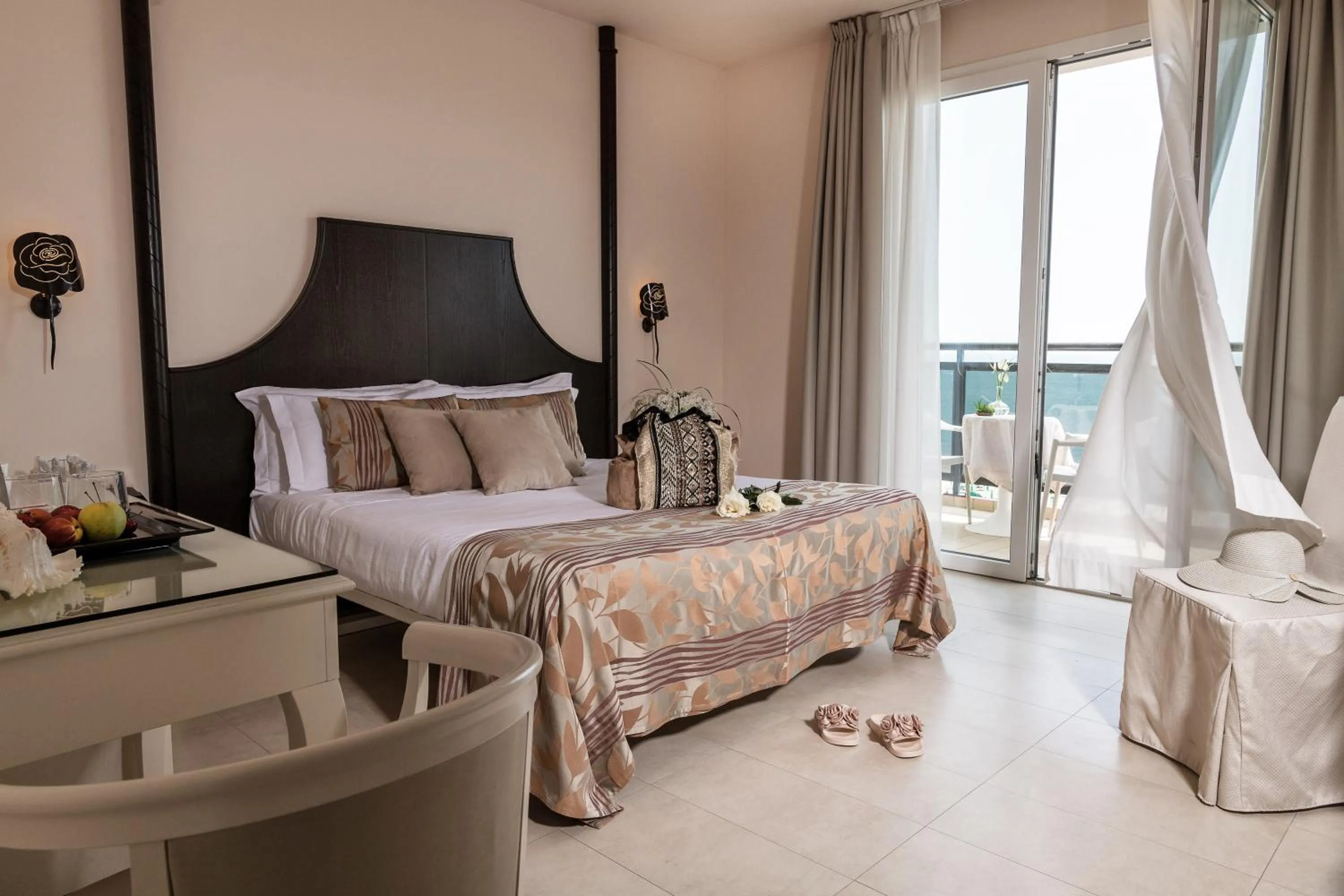 Bed in Baia del Mar Beach Boutique Hotel