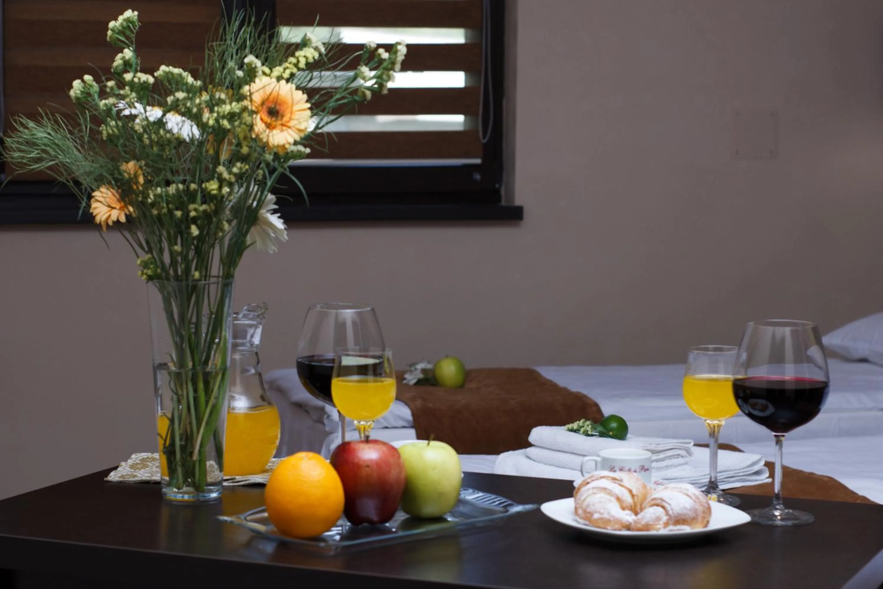 Food and drinks in WOW Guest house in apartment 141