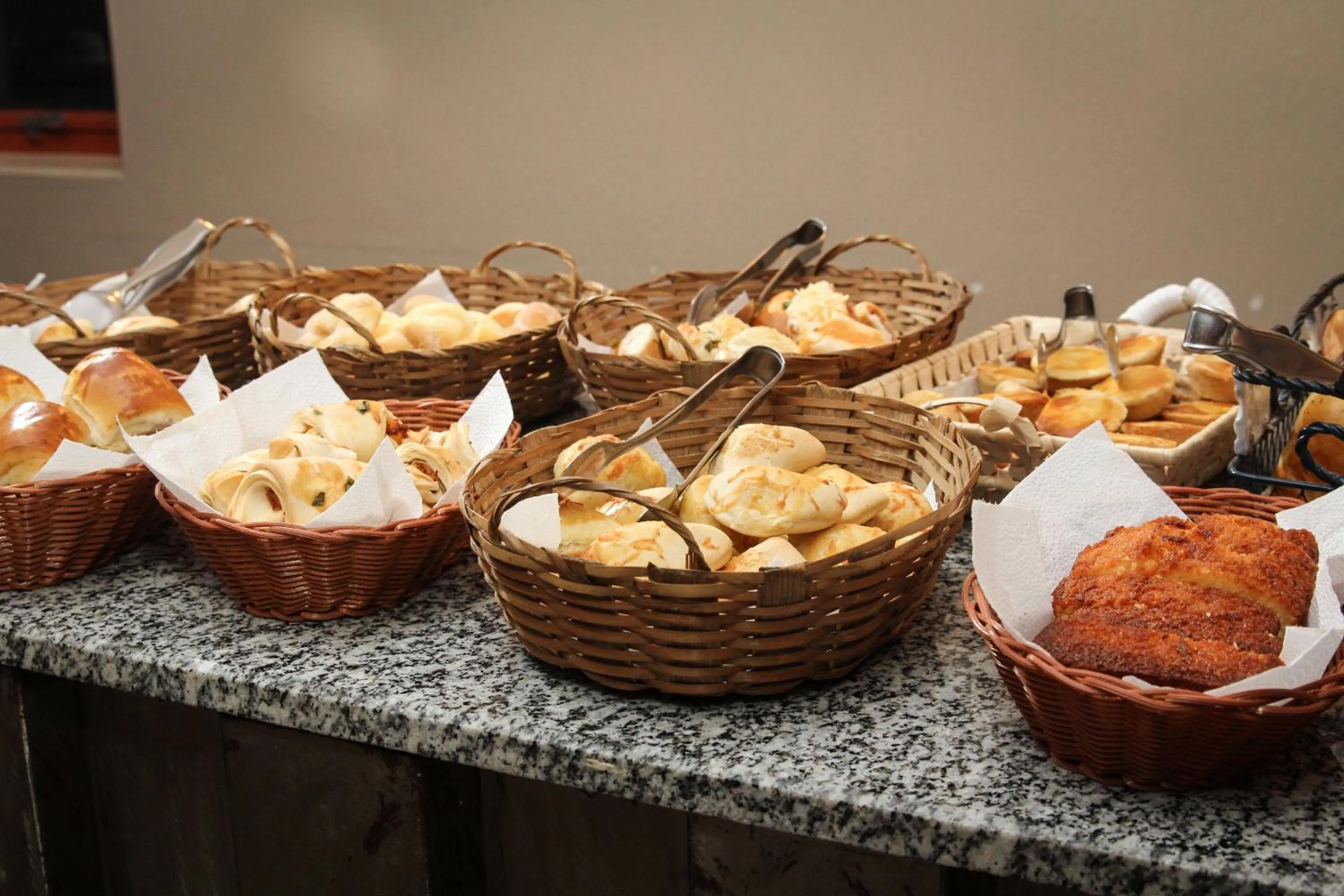 Buffet breakfast in Ana Maria Apart Hotel